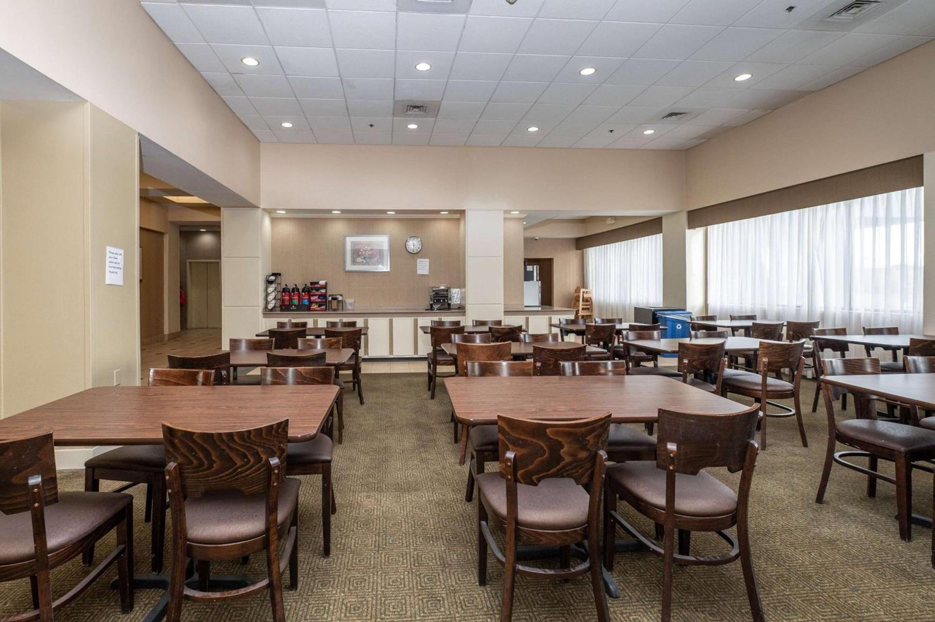 La Quinta by Wyndham New Haven photo 32