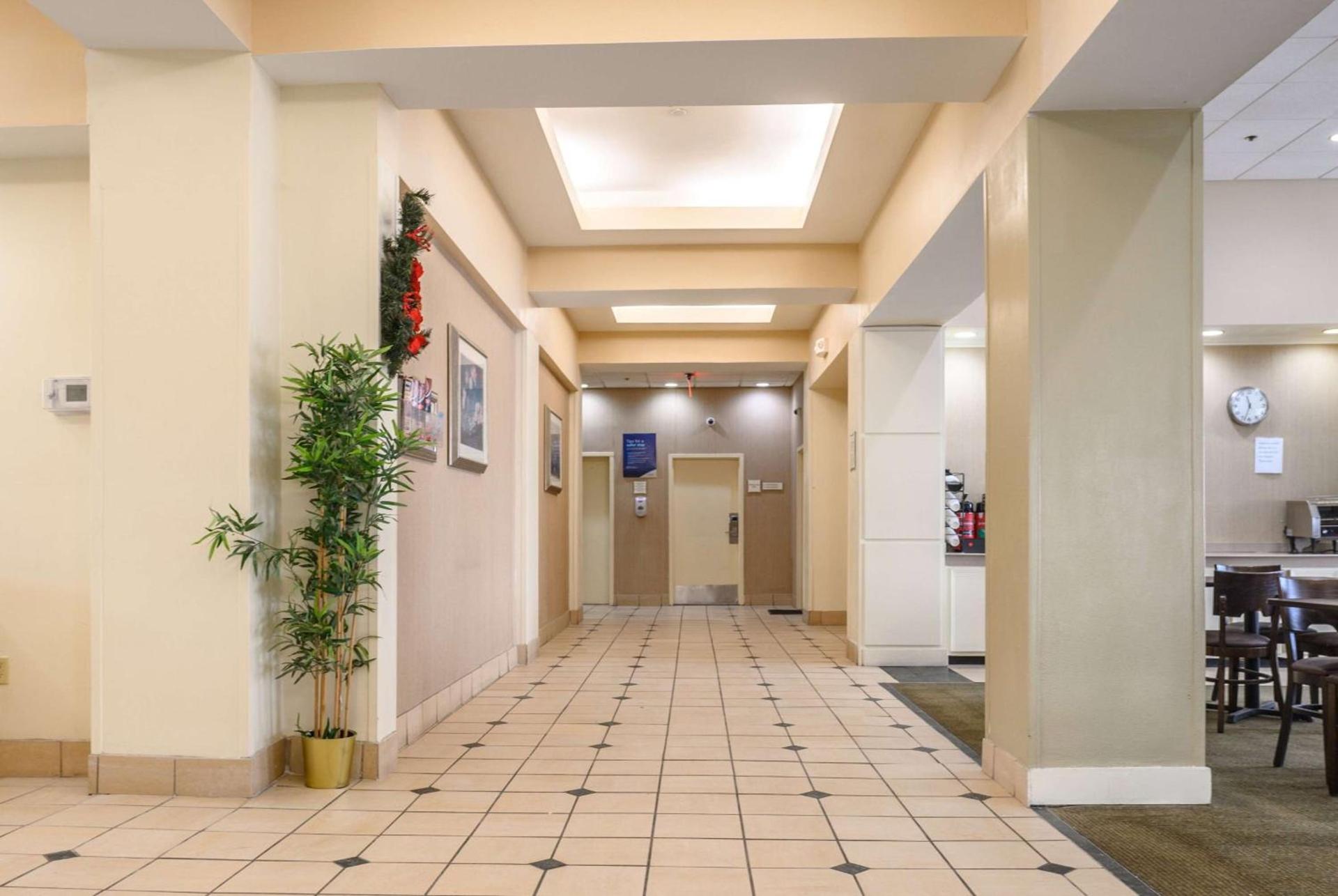 La Quinta by Wyndham New Haven photo 35