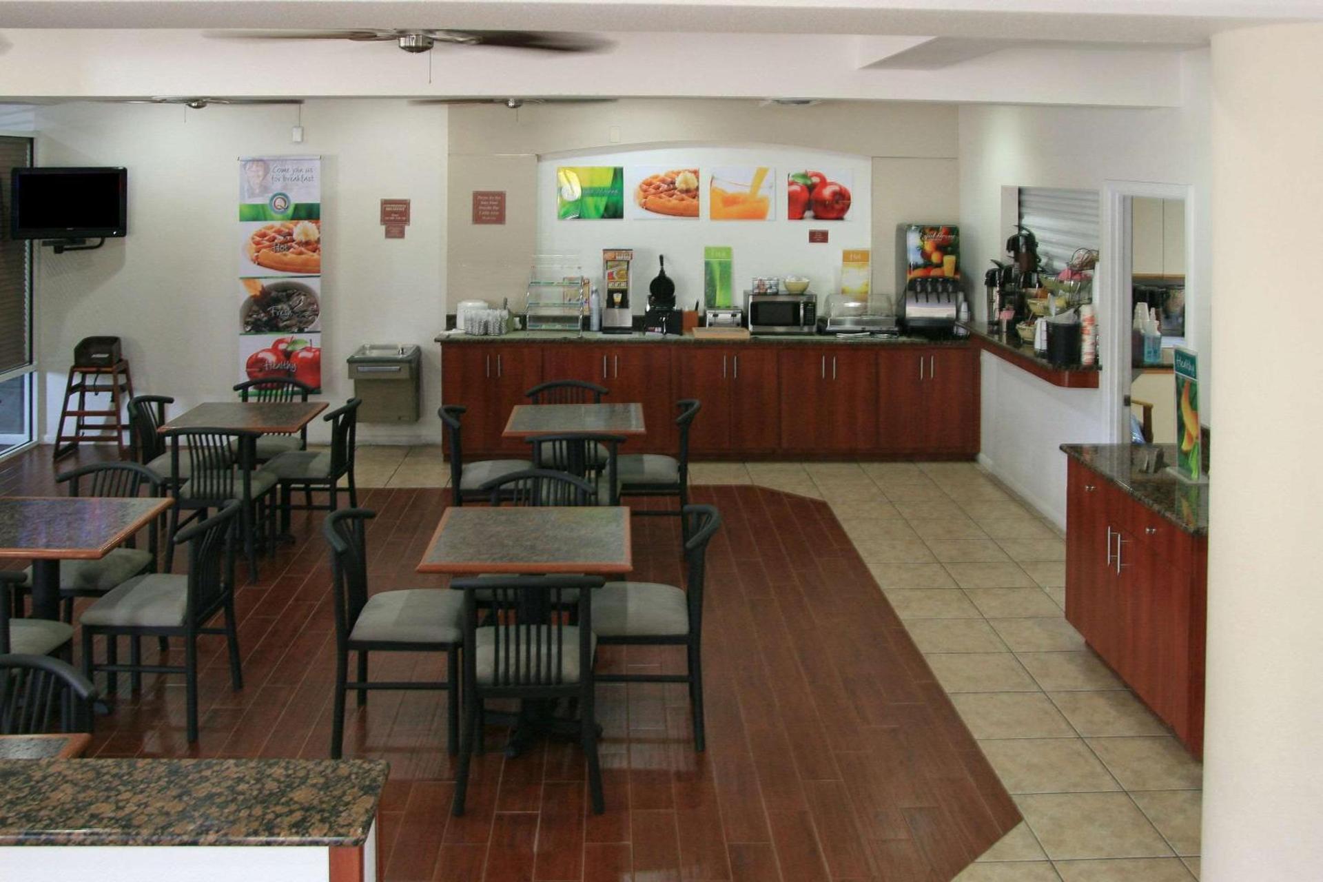 Quality Inn Weeki Wachee - Spring Hill photo 7