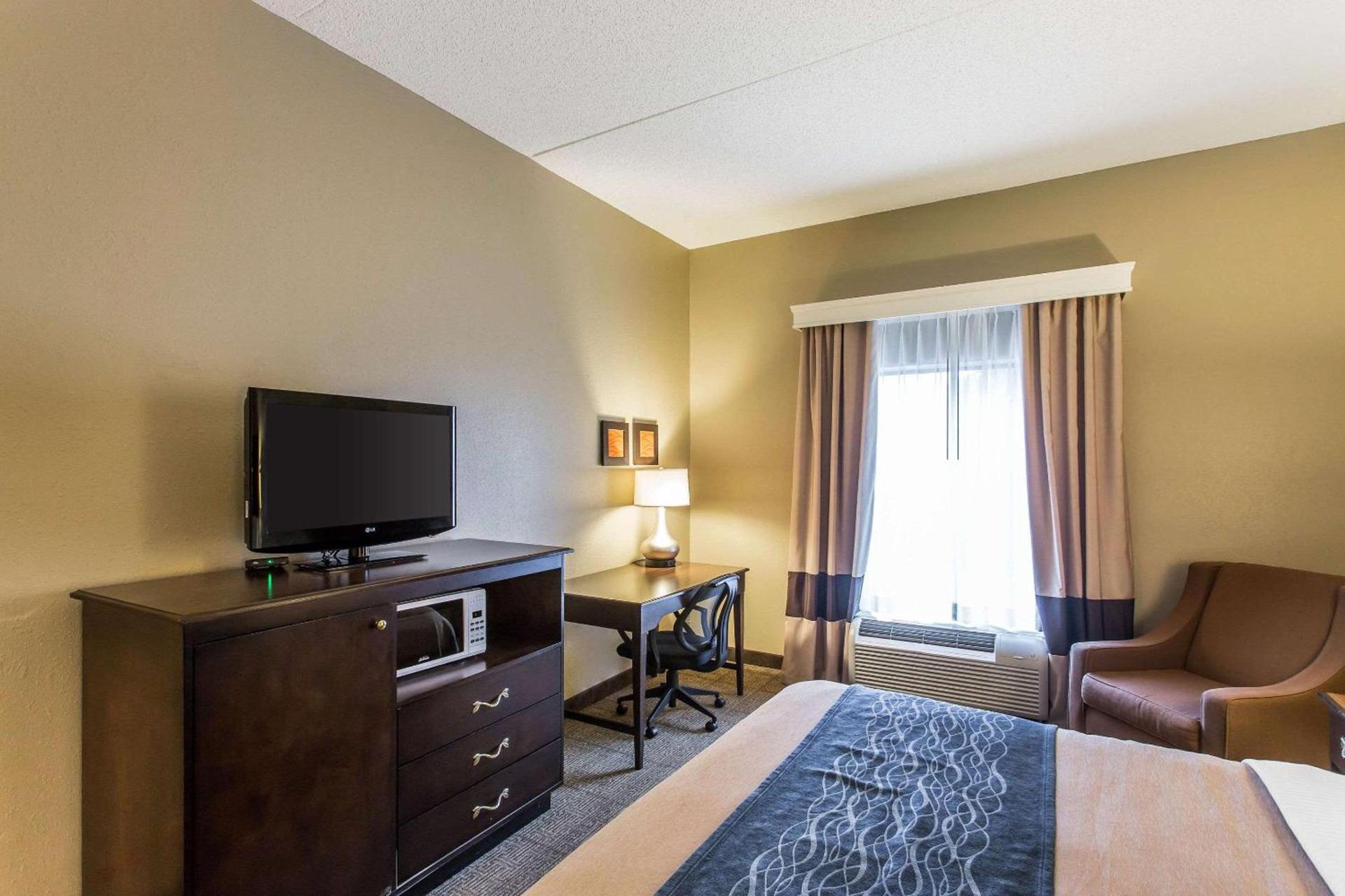 Comfort Inn & Suites Cookeville photo 6
