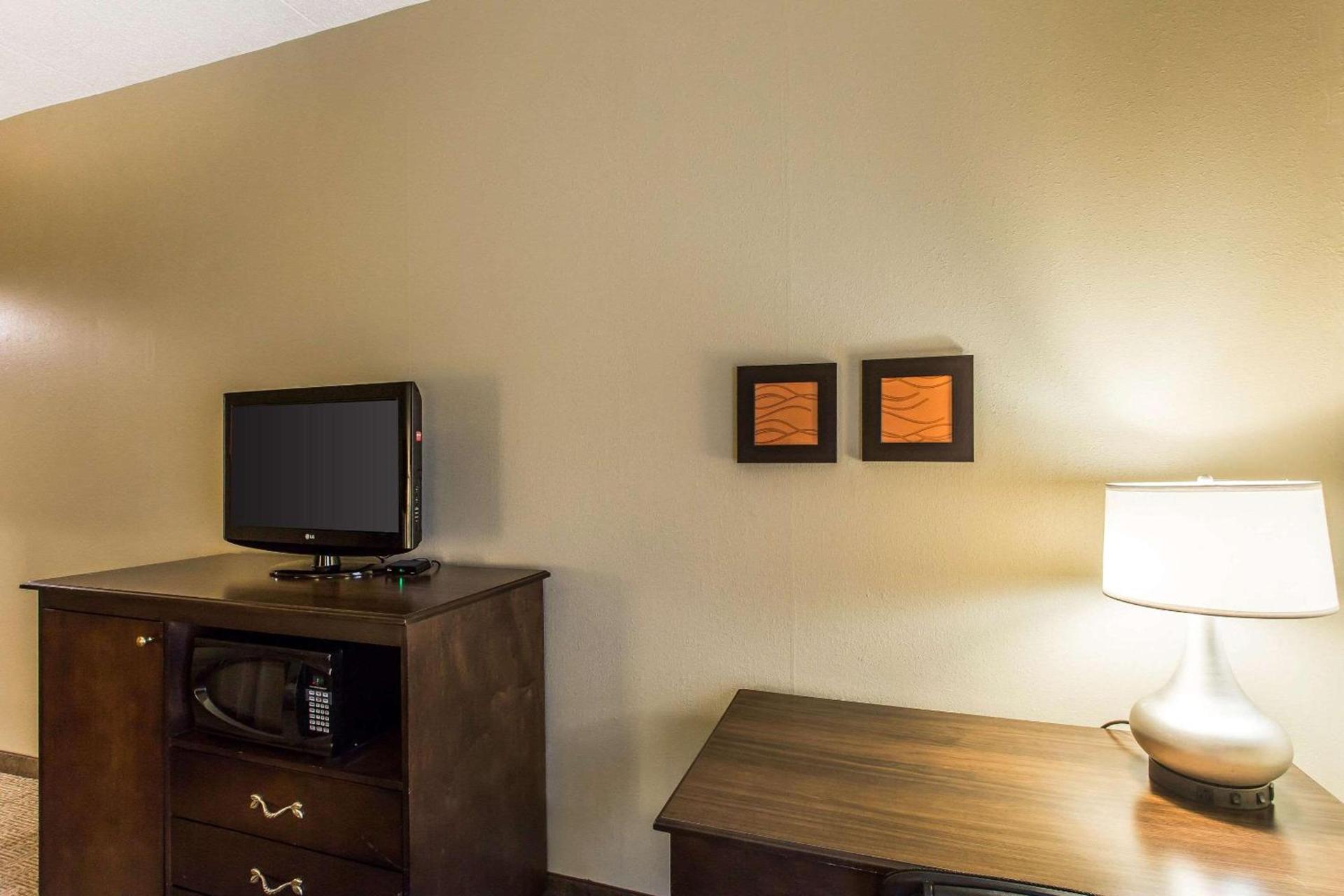 Comfort Inn & Suites Cookeville photo 9