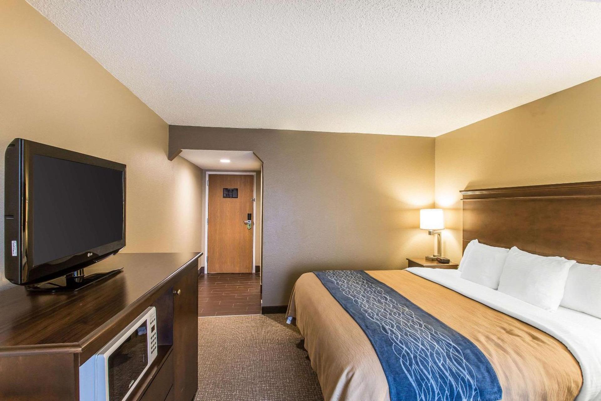 Comfort Inn & Suites Cookeville photo 13