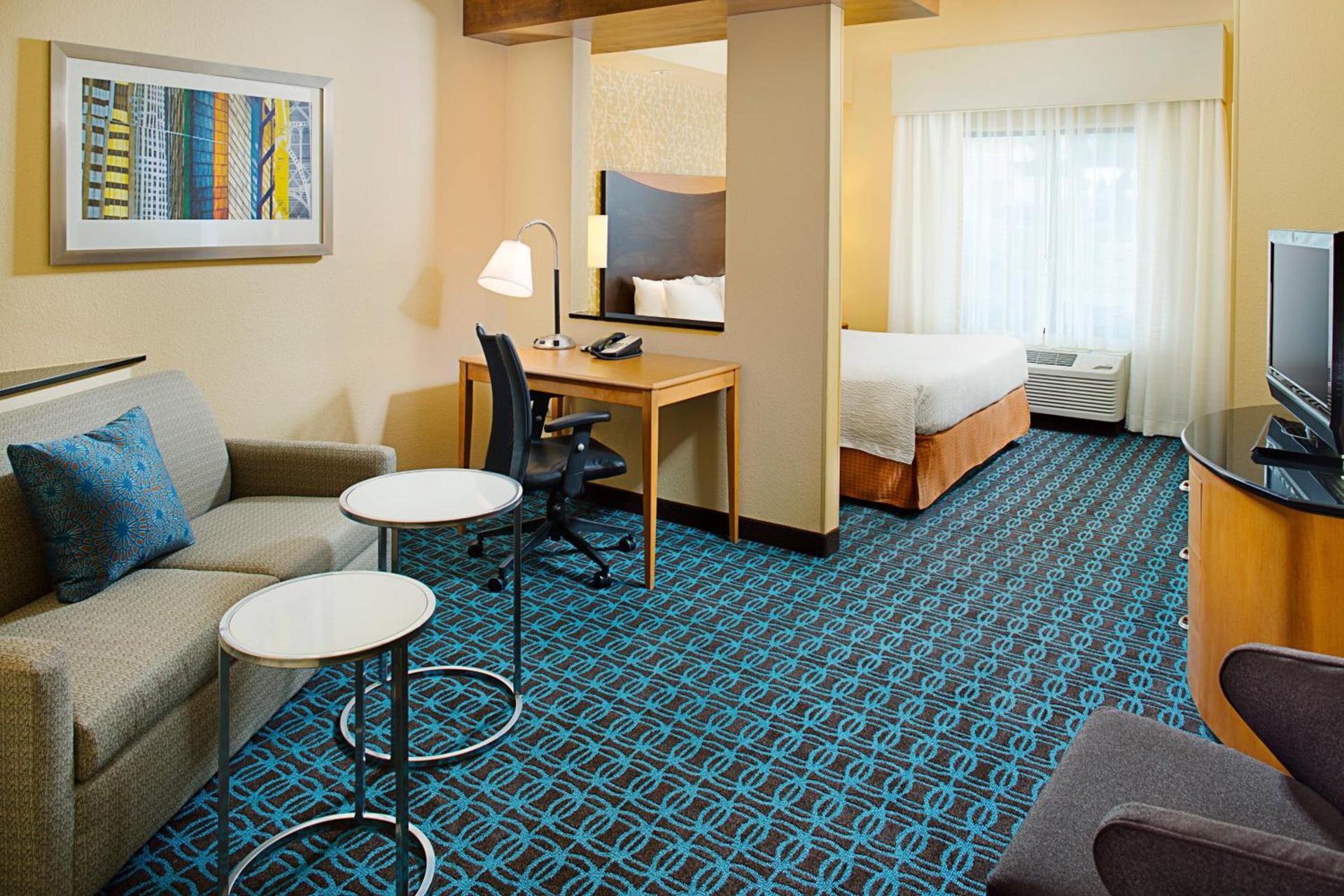 Fairfield Inn & Suites by Marriott San Antonio SeaWorld / Westover Hills photo 2
