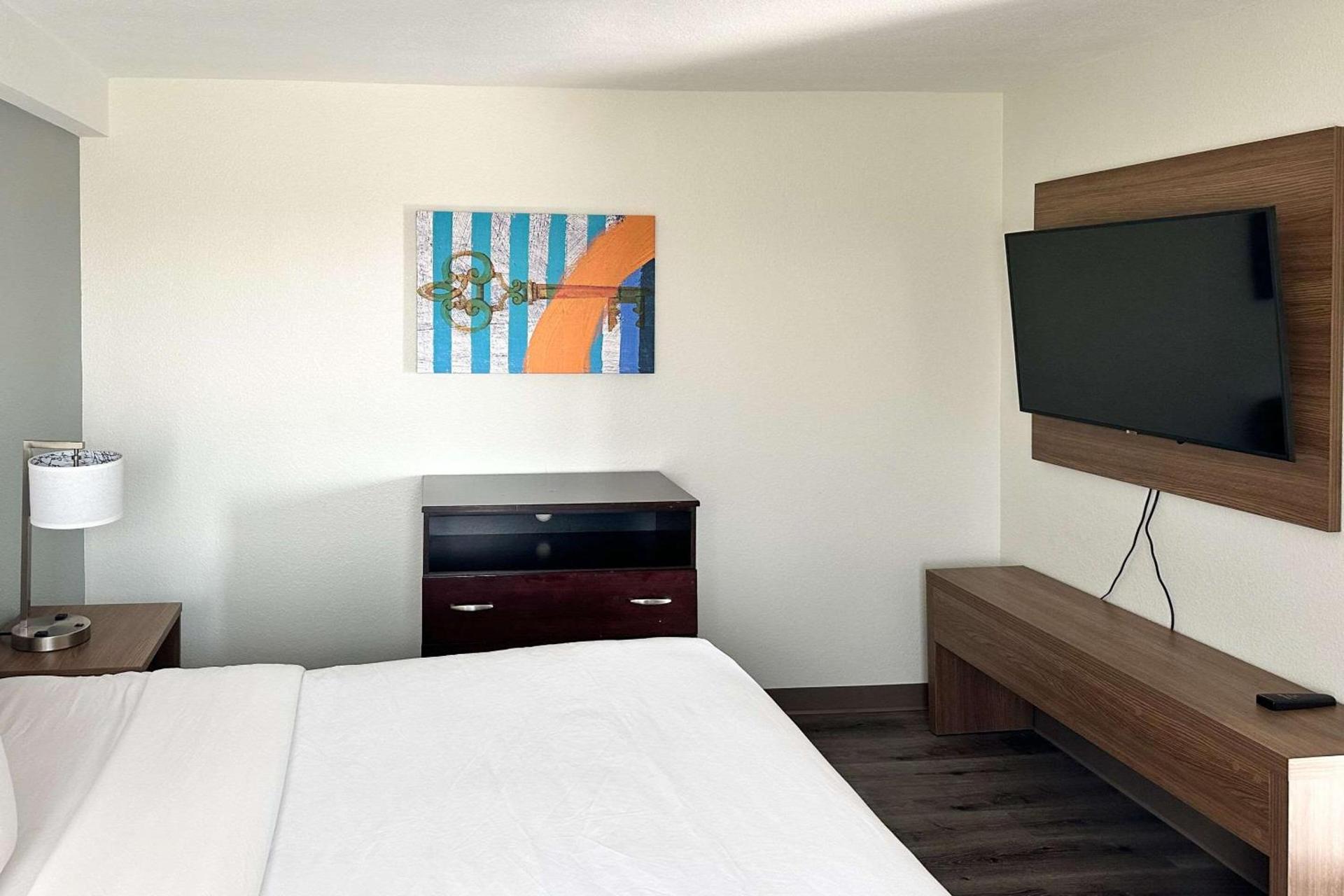 MainStay Suites Conover-Hickory photo 13