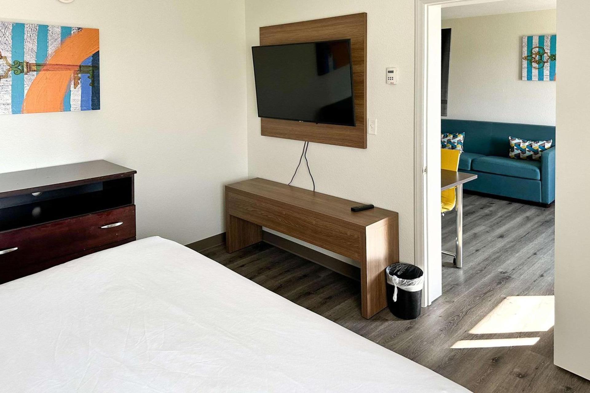 MainStay Suites Conover-Hickory photo 17