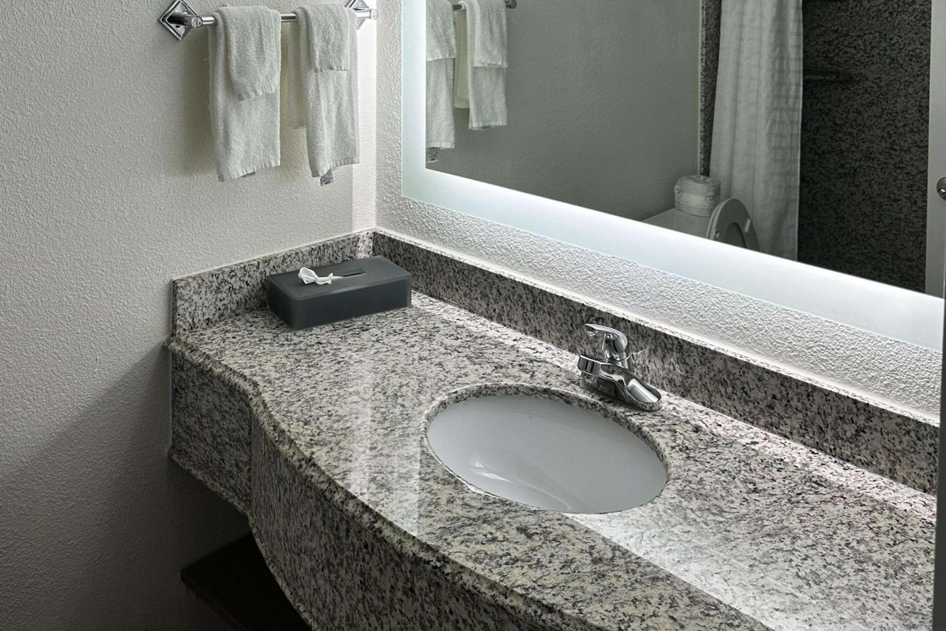 MainStay Suites Conover-Hickory photo 25