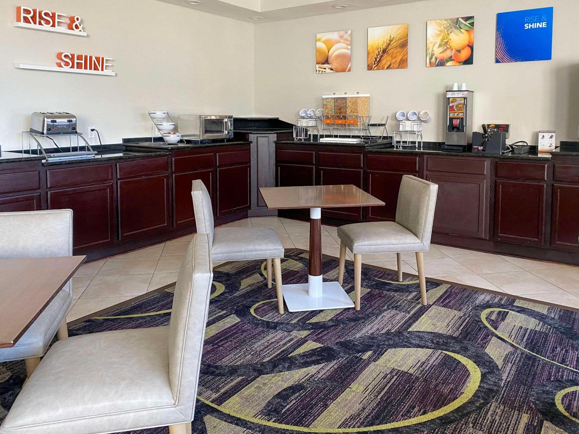 MainStay Suites Conover-Hickory photo 31