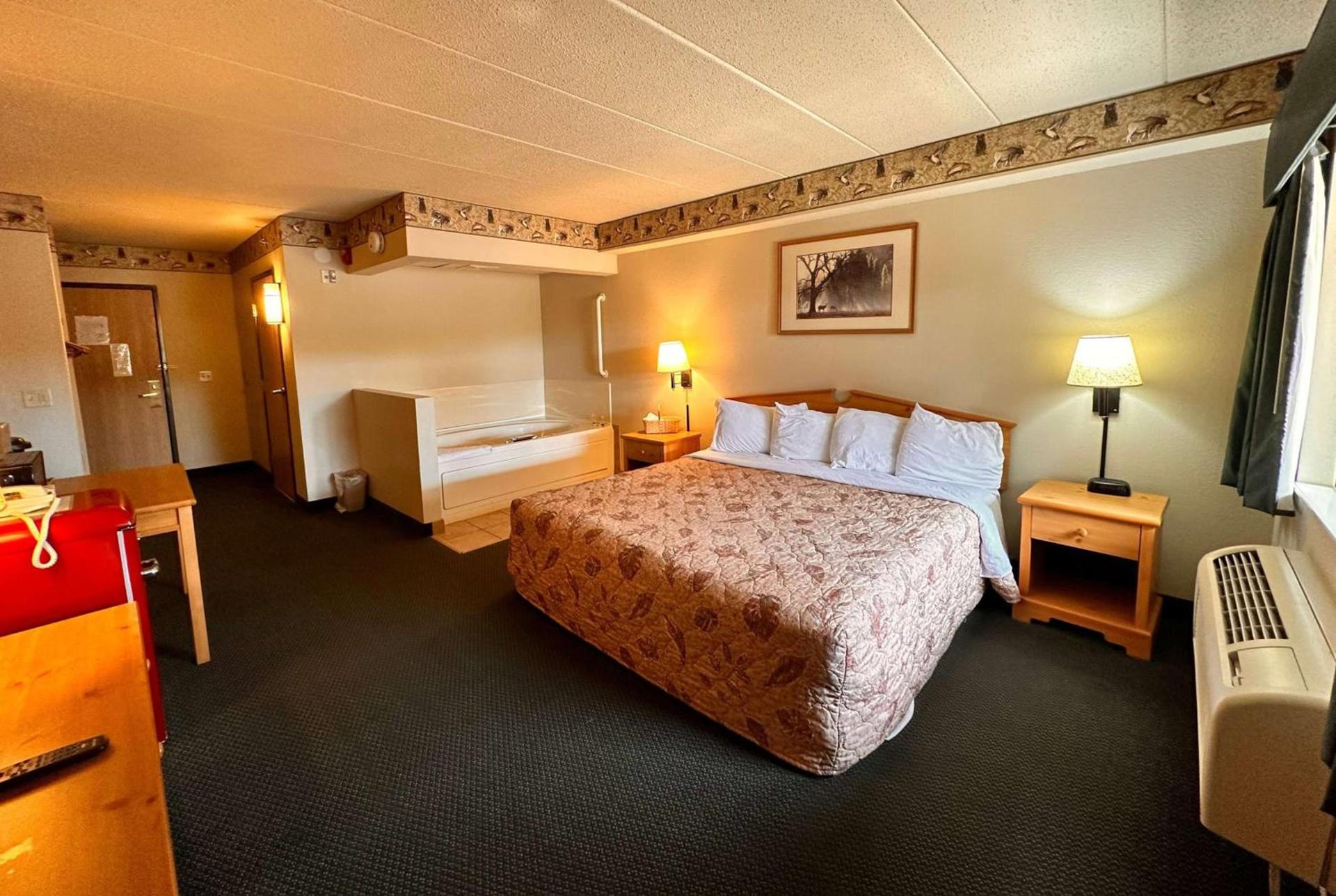 Shell Lake Lodge, a Travelodge by Wyndham photo 7