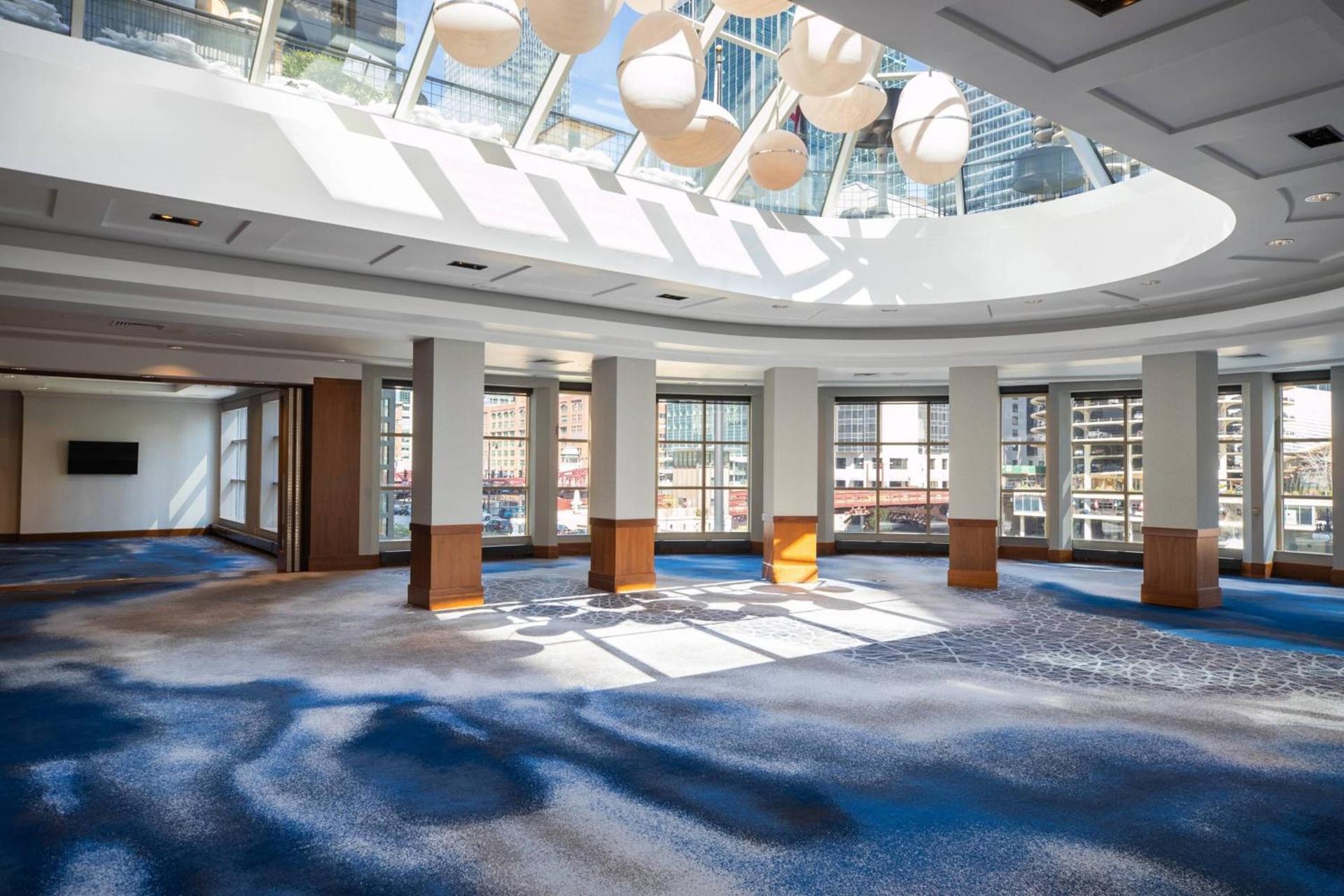 Renaissance Chicago Downtown Hotel photo 58