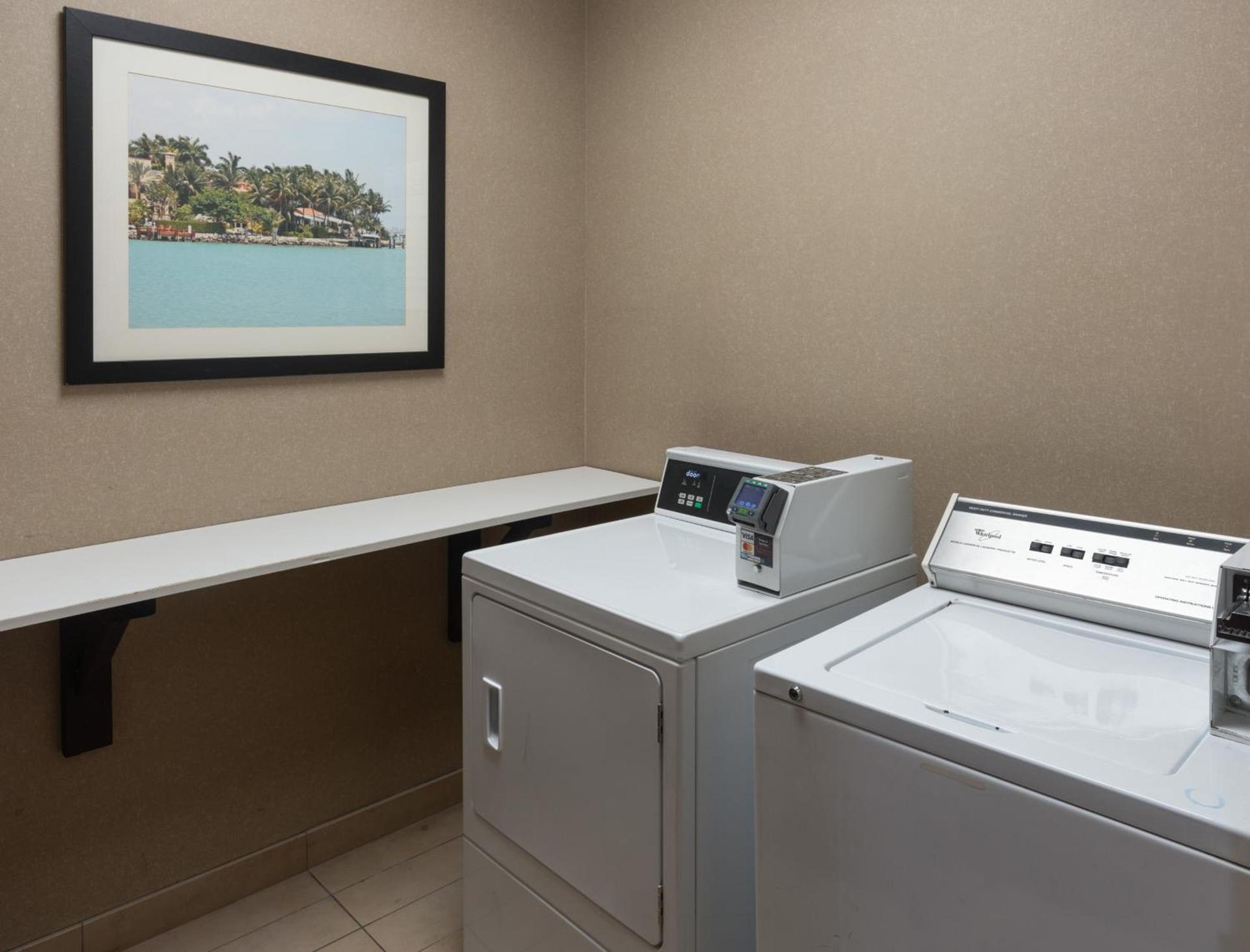 Holiday Inn Express Miami Airport-Blue Lagoon Area by IHG photo 31