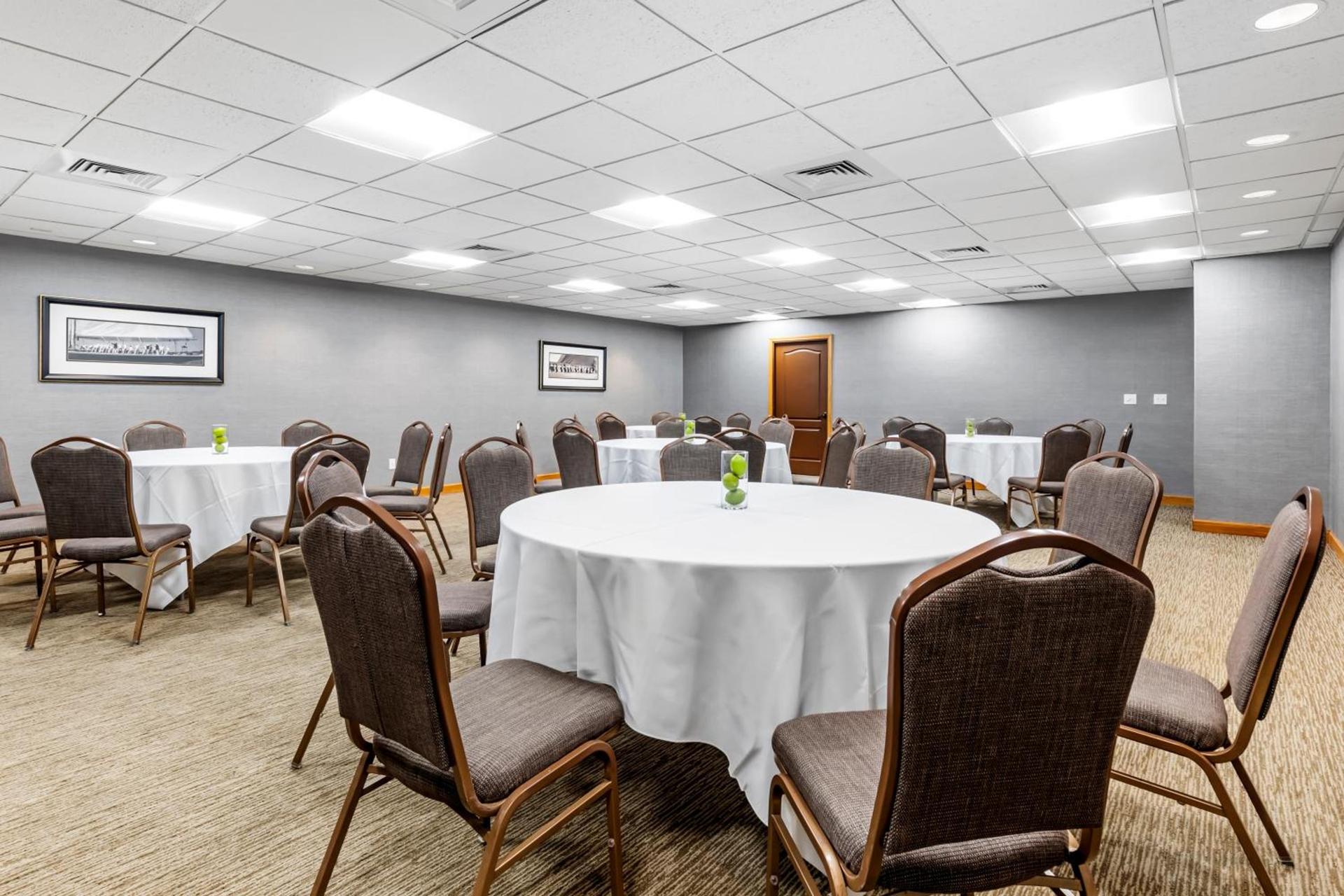 Country Inn & Suites by Radisson, Annapolis, MD photo 55