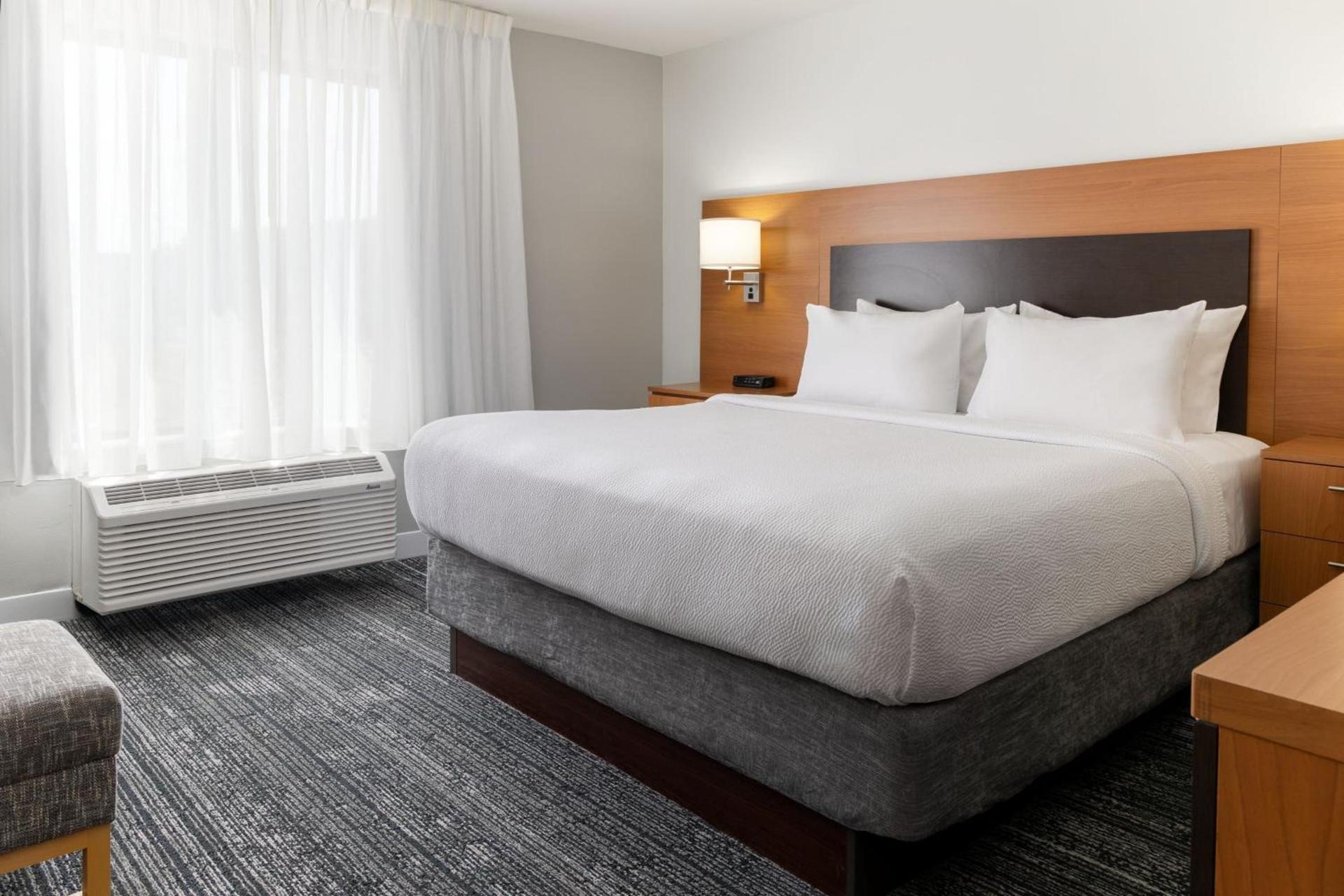 TownePlace Suites by Marriott Erie photo 9