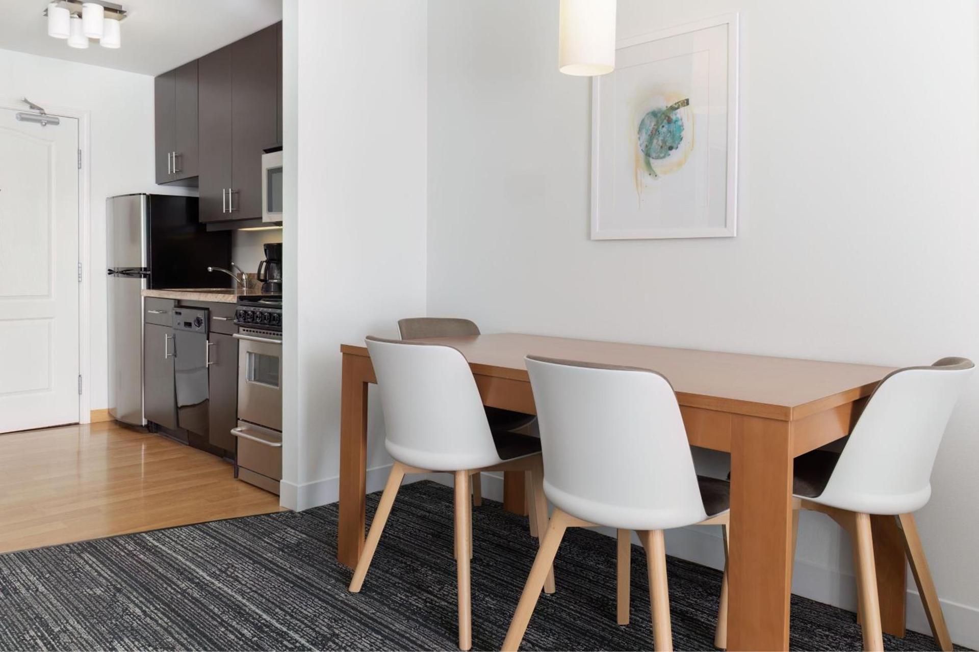 TownePlace Suites by Marriott Erie photo 20