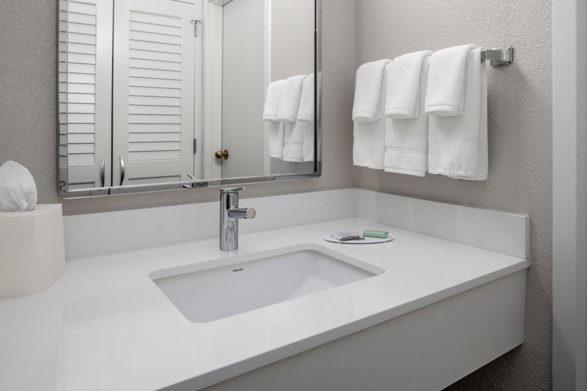 Courtyard by Marriott Little Rock West photo 54