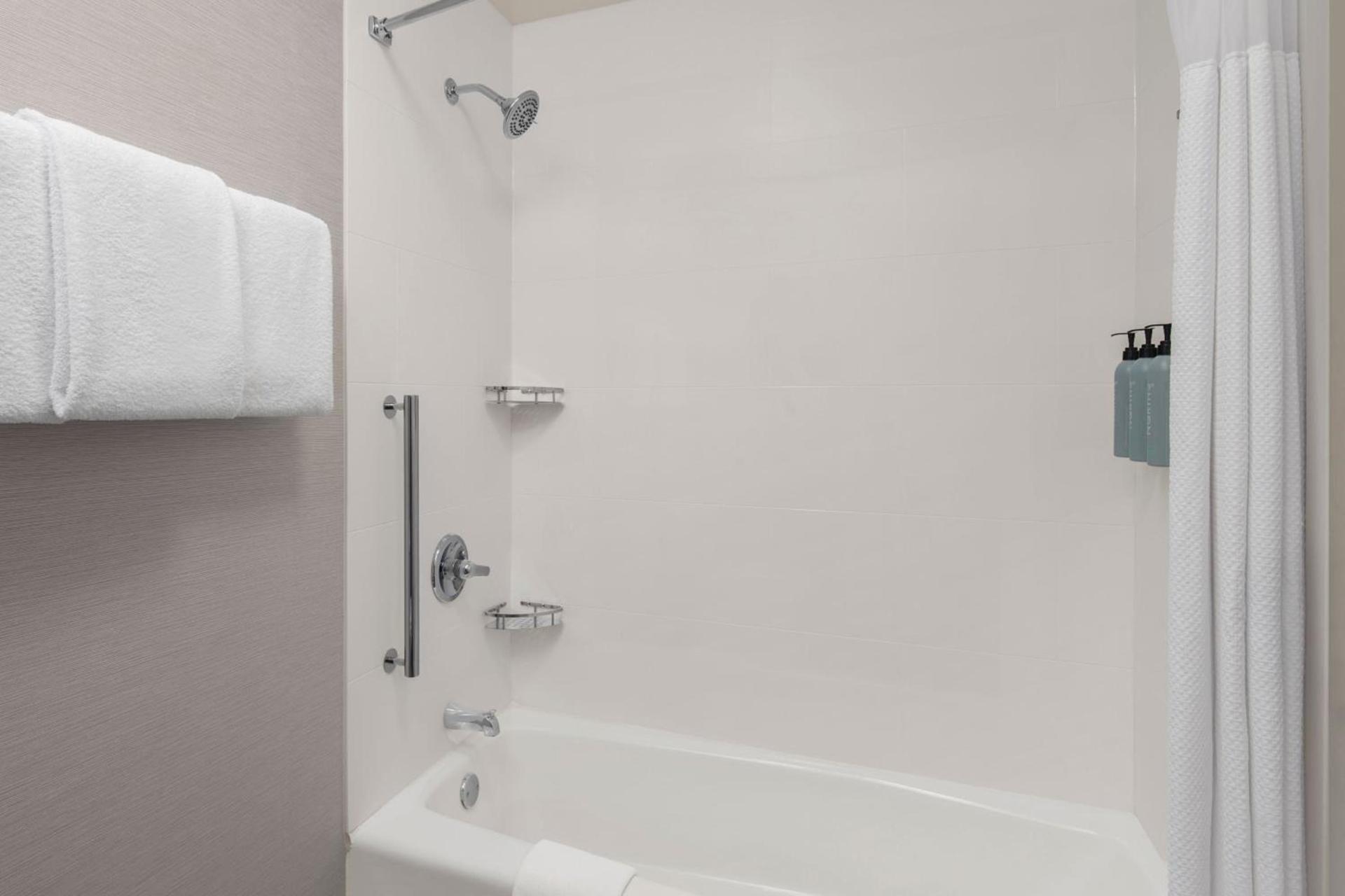 Courtyard by Marriott Little Rock West photo 56
