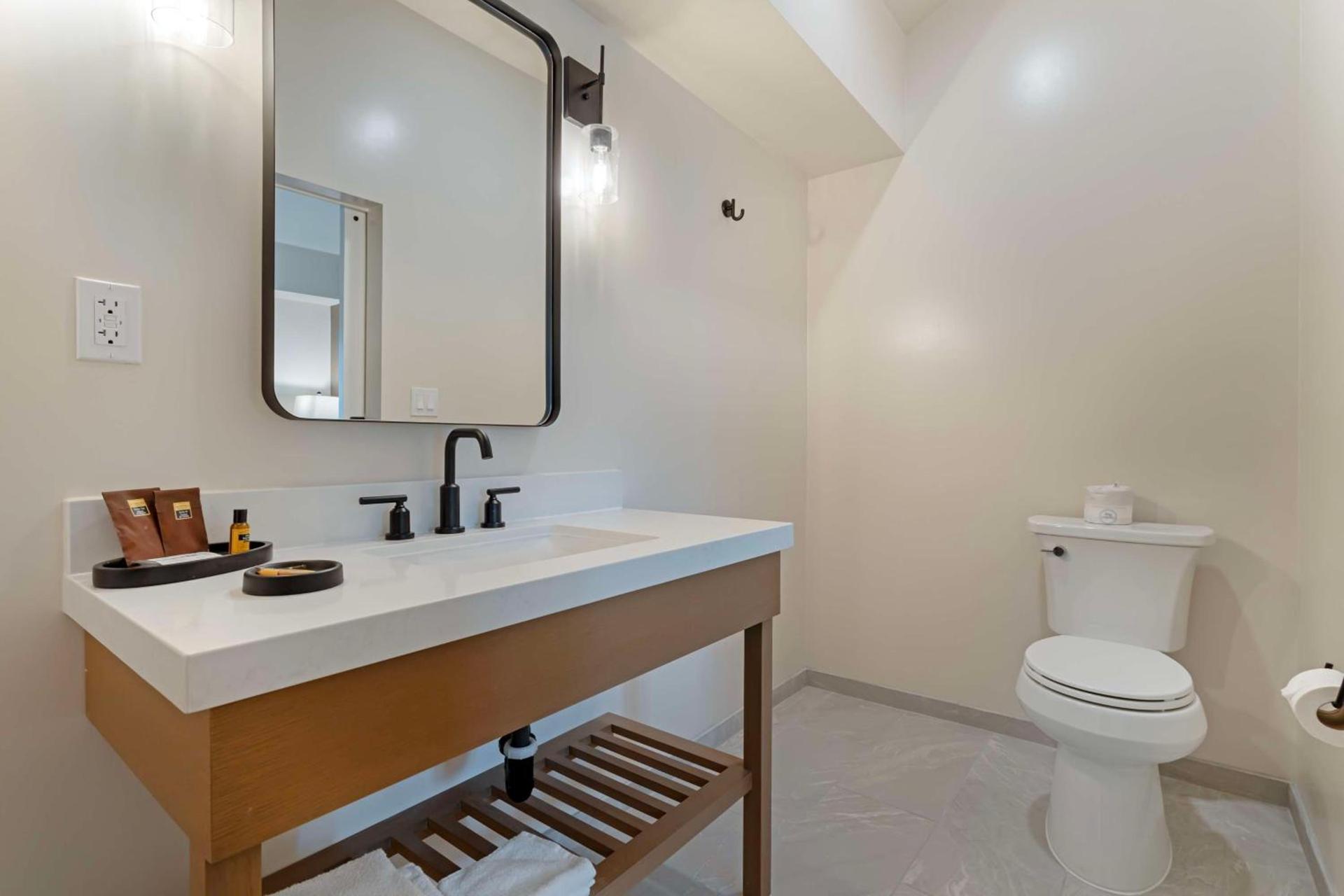 Best Western Plus Inn at the Vines photo 24