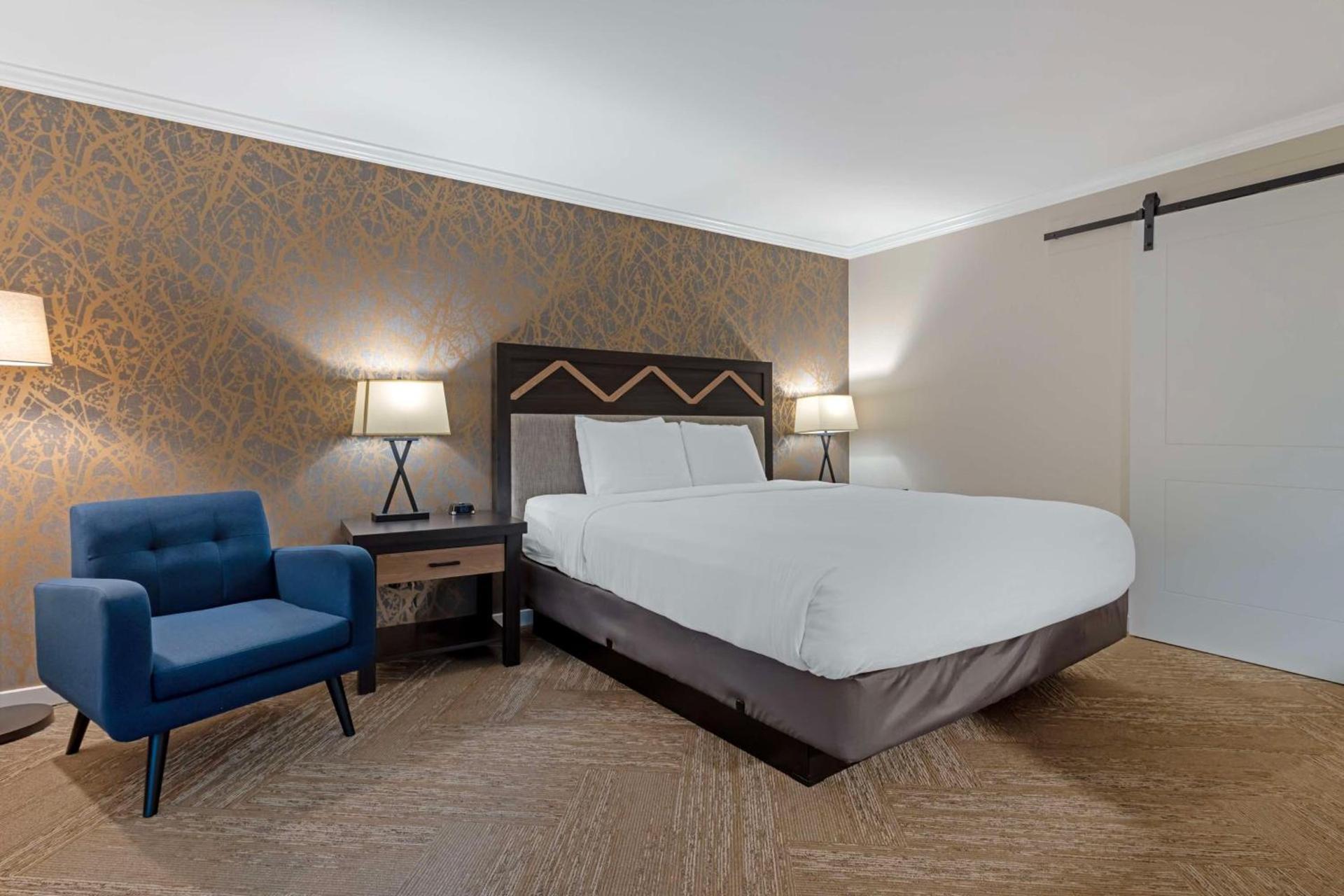 Best Western Plus Inn at the Vines photo 29