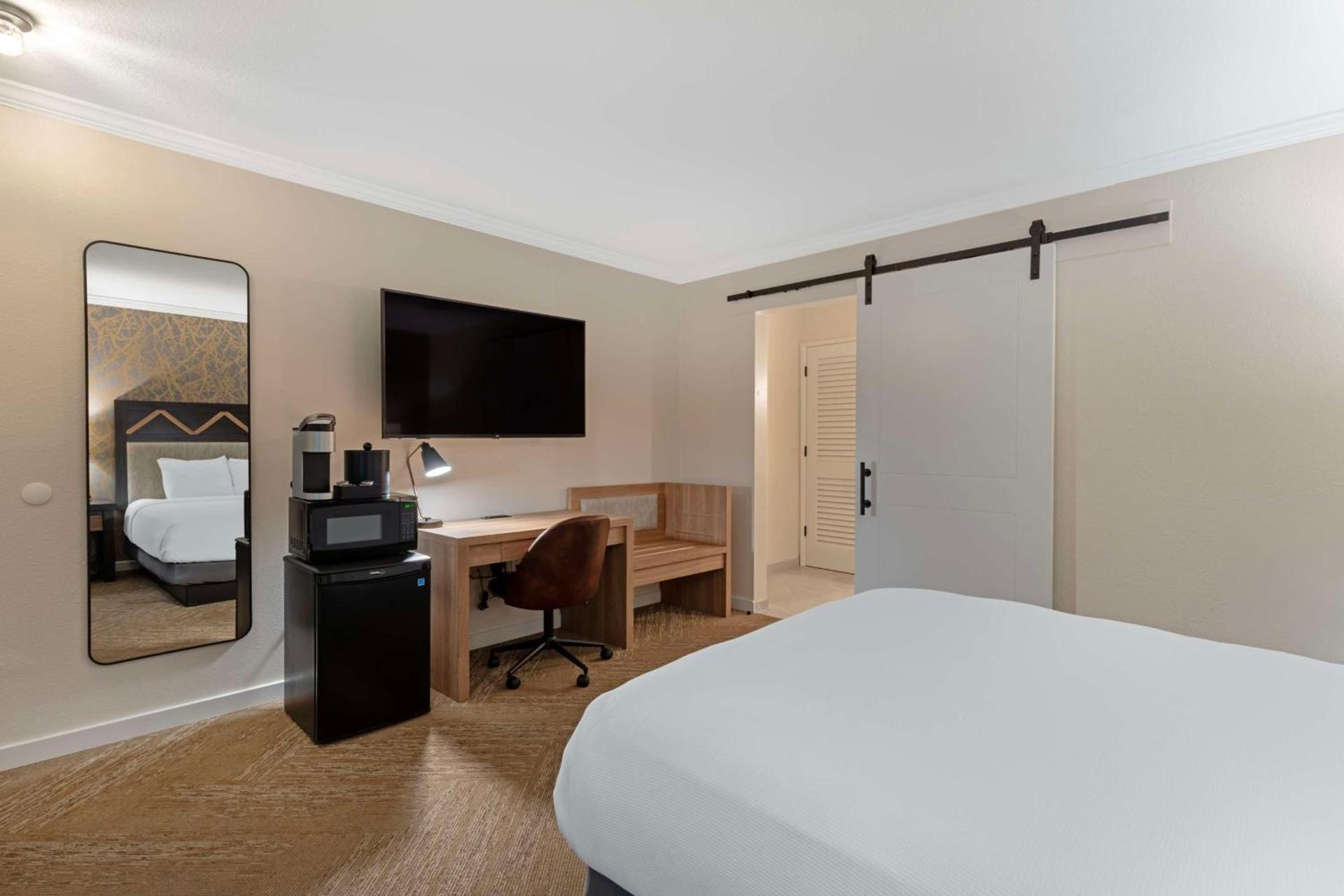 Best Western Plus Inn at the Vines photo 33