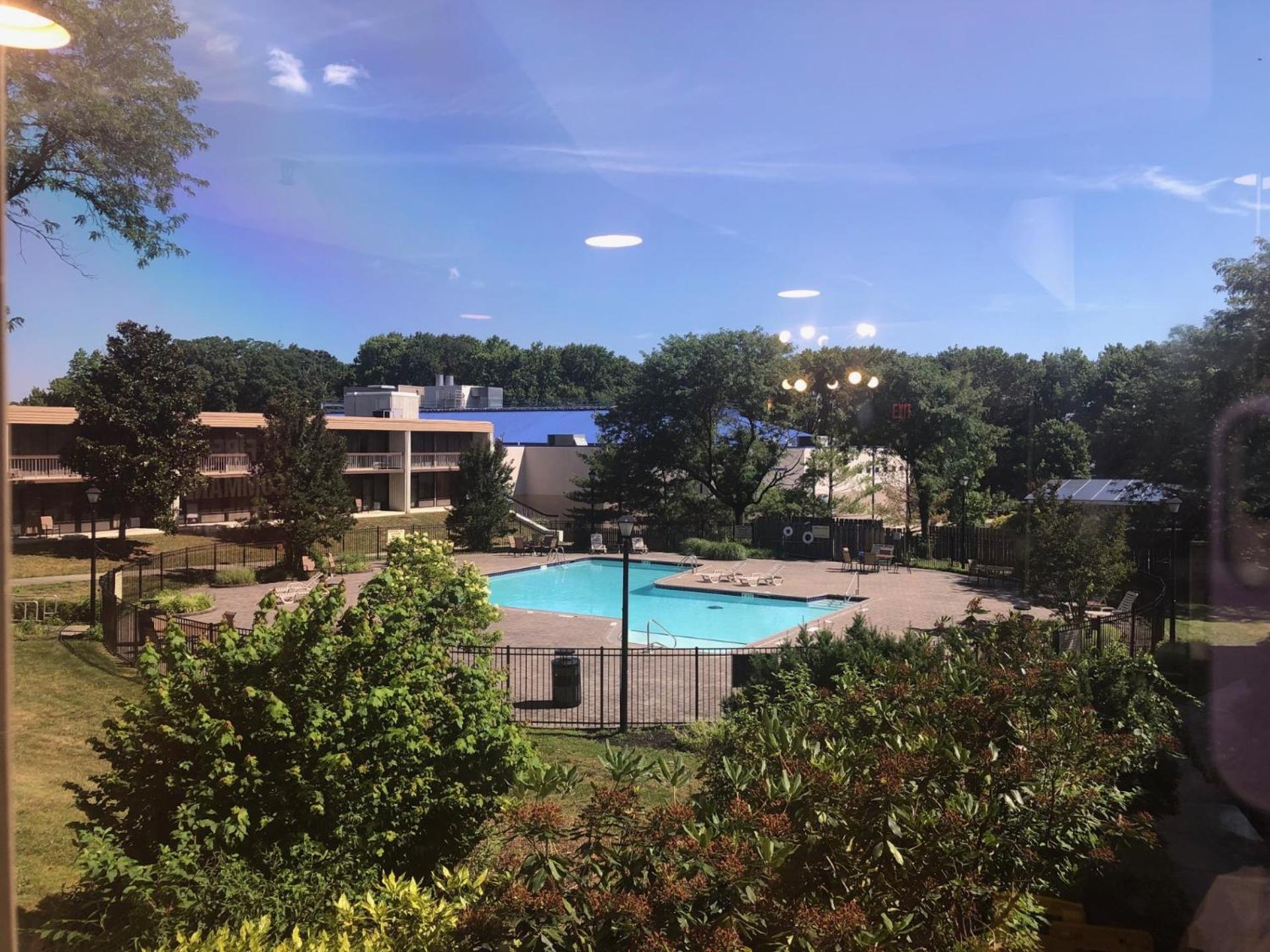 Grand Laurel Hotel photo 28