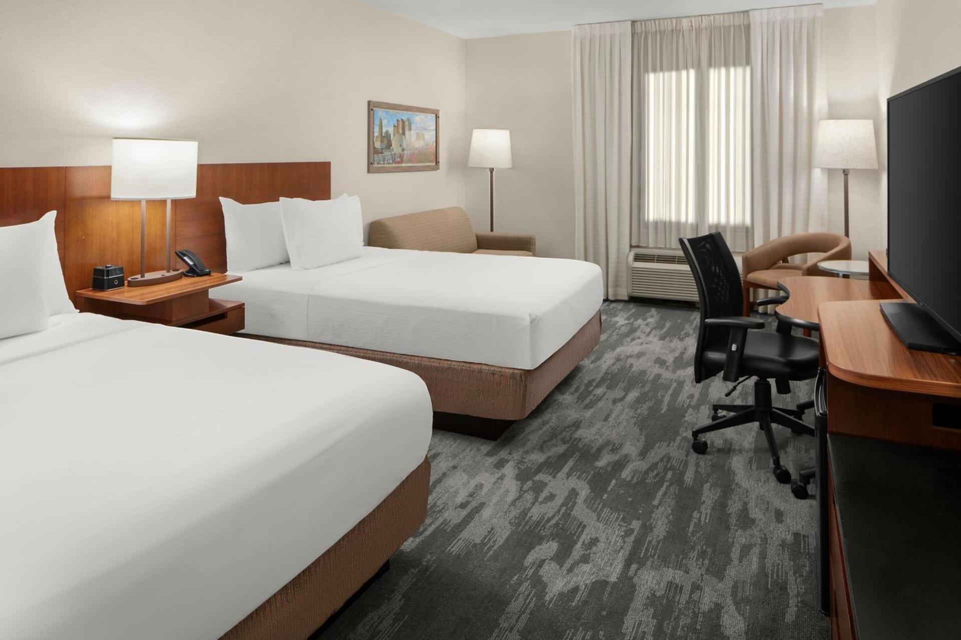Fairfield Inn & Suites Columbus OSU photo 7