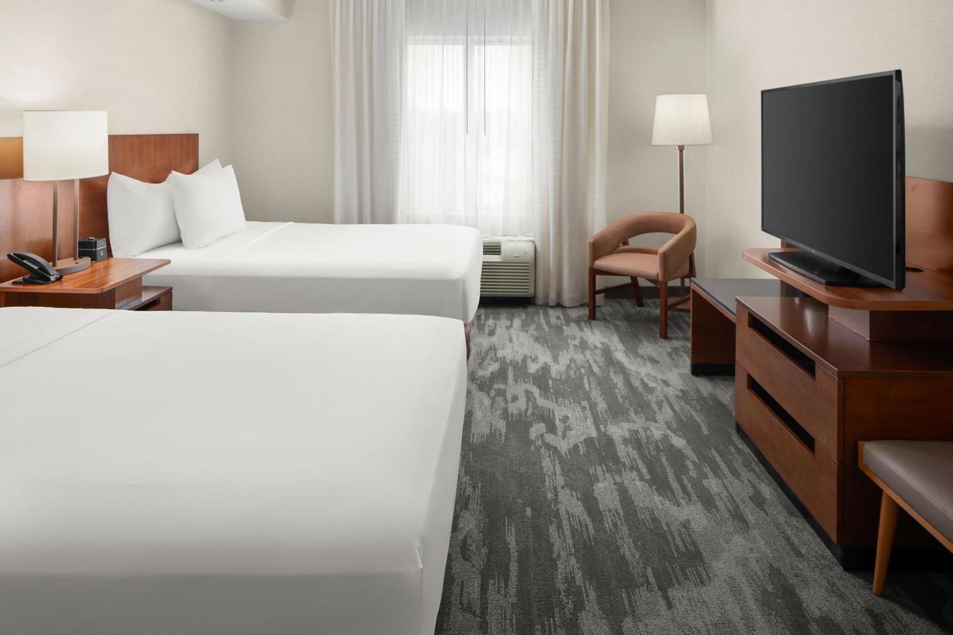 Fairfield Inn & Suites Columbus OSU photo 12