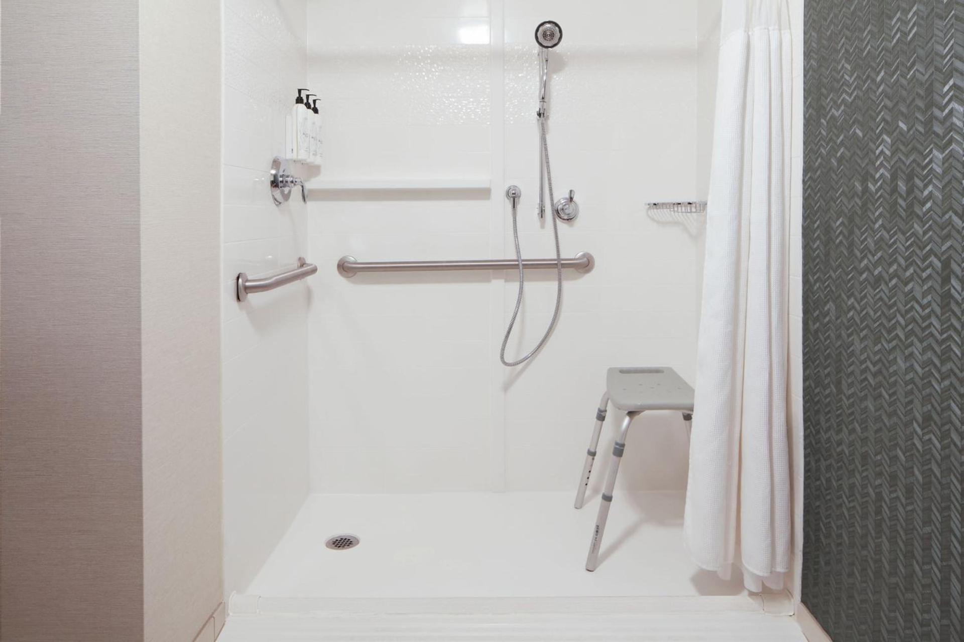 Fairfield Inn & Suites Columbus OSU photo 21