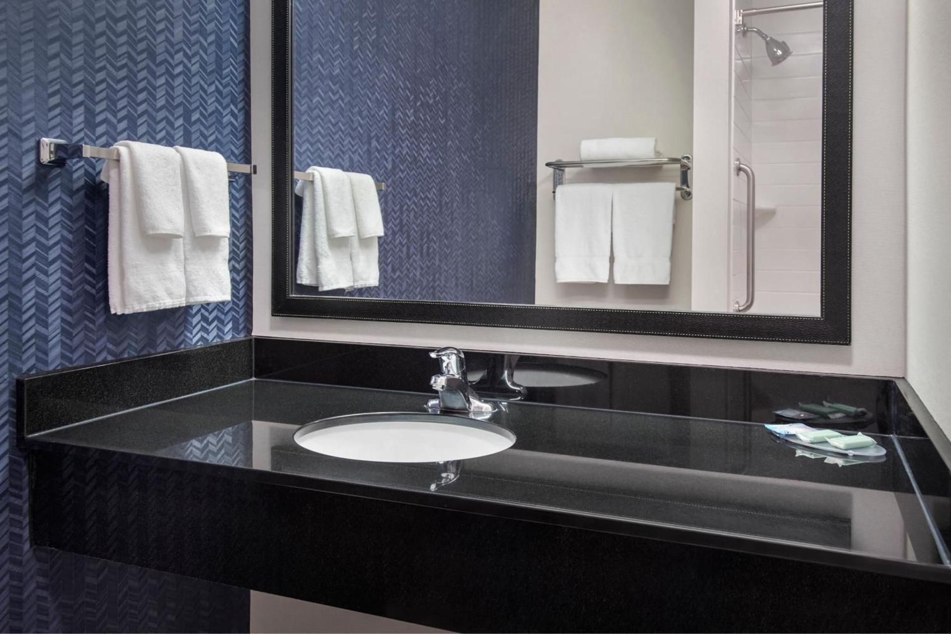 Fairfield Inn & Suites by Marriott Watertown Thousand Islands photo 10