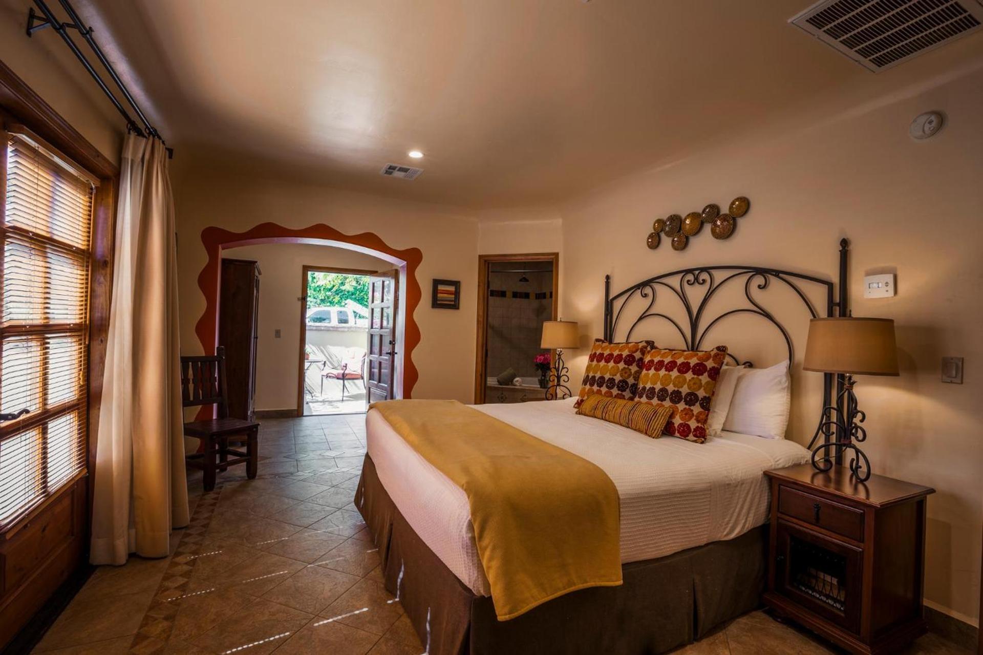 Los Arboles Hotel photo 34
