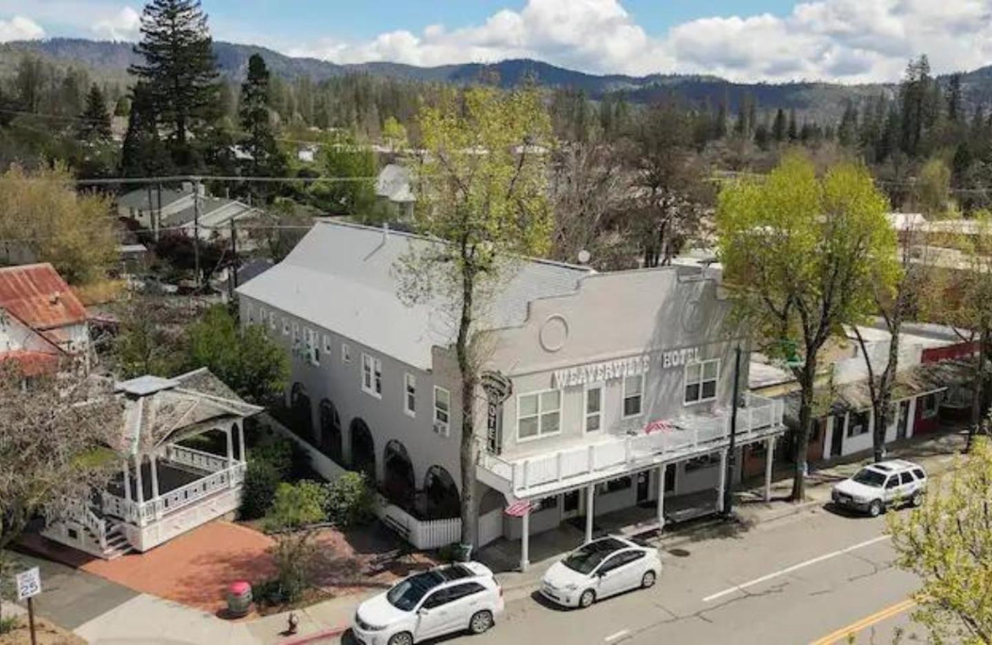 Weaverville Hotel photo 54