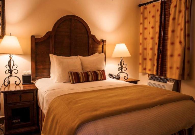Los Arboles Hotel photo 37