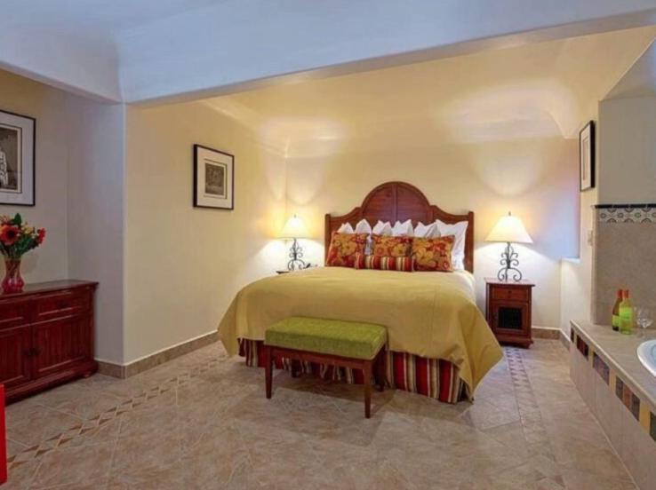 Los Arboles Hotel photo 29