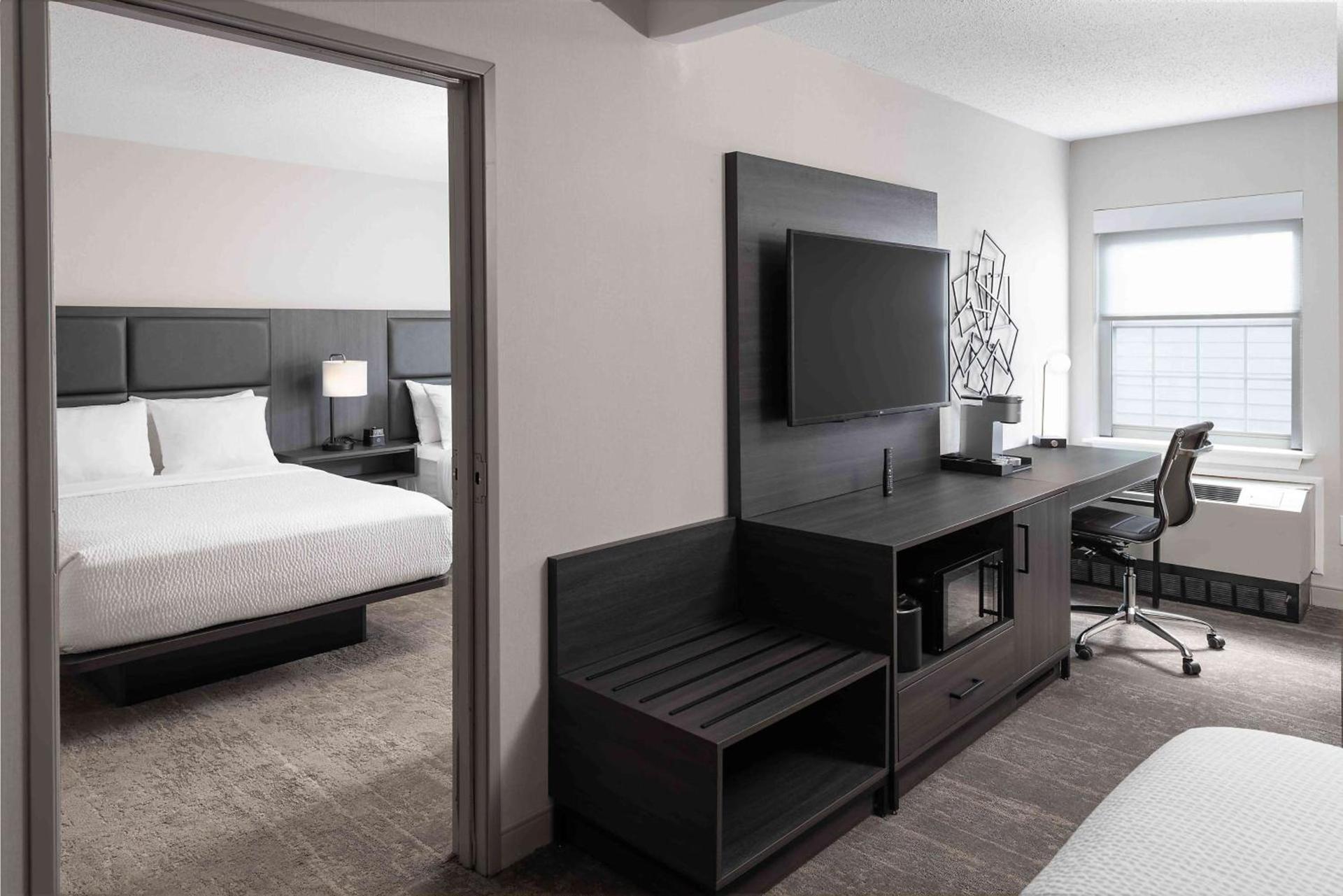 Holiday Inn Express St. Albans by IHG photo 21
