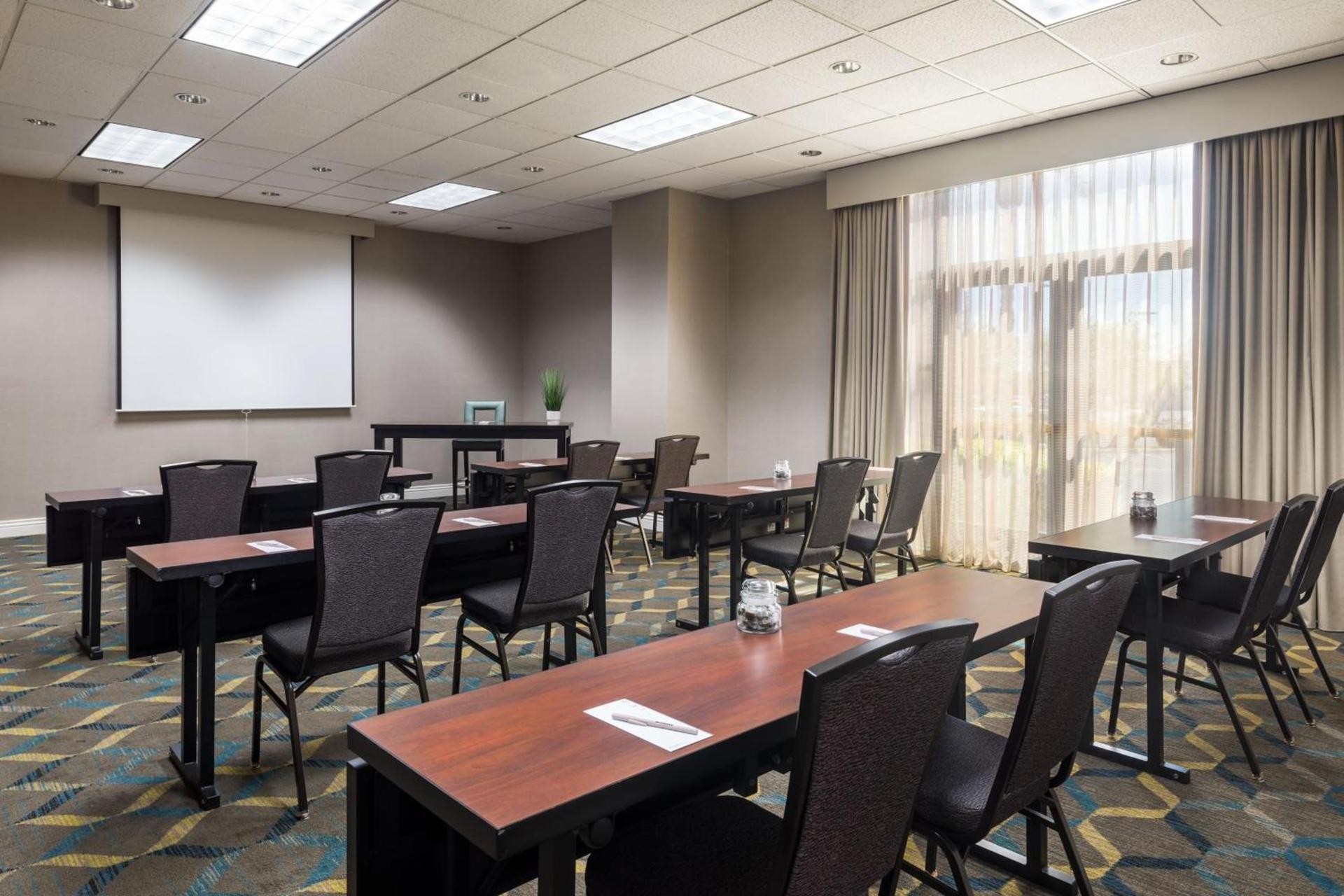 Residence Inn by Marriott Las Vegas Hughes Center photo 31