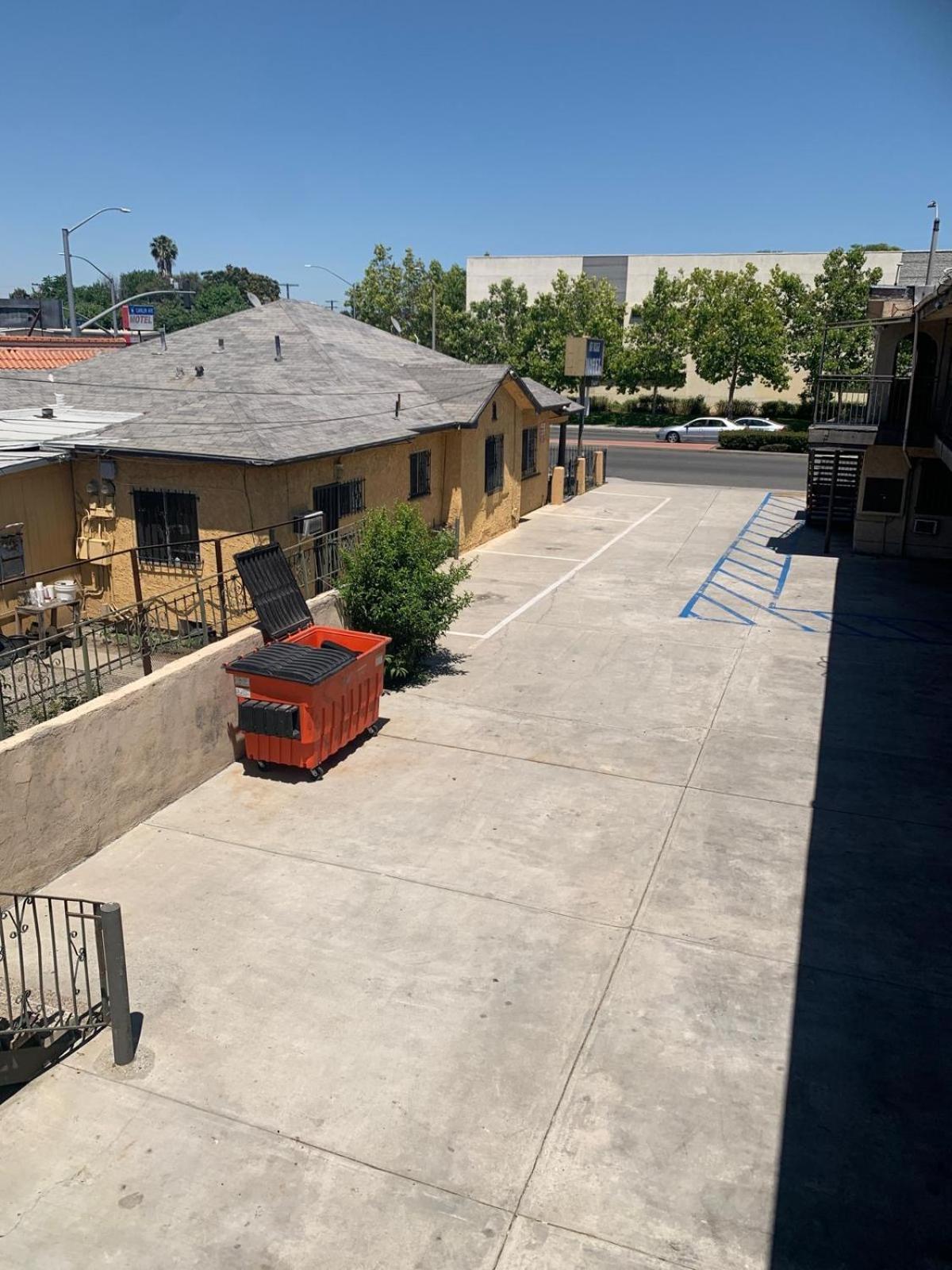 Hi Rise Motel photo 11