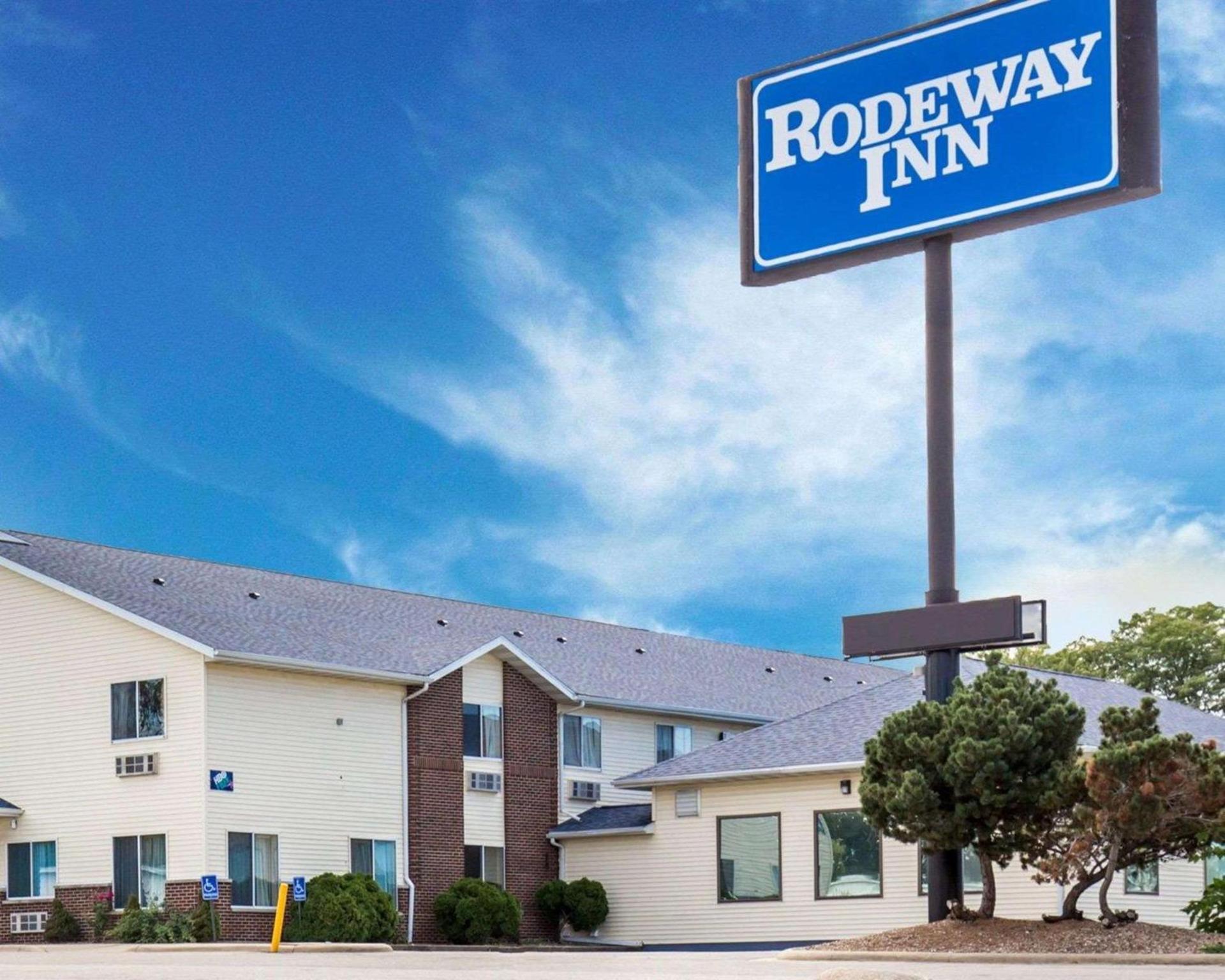 Rodeway Inn Cedar Rapids Westdale photo 1