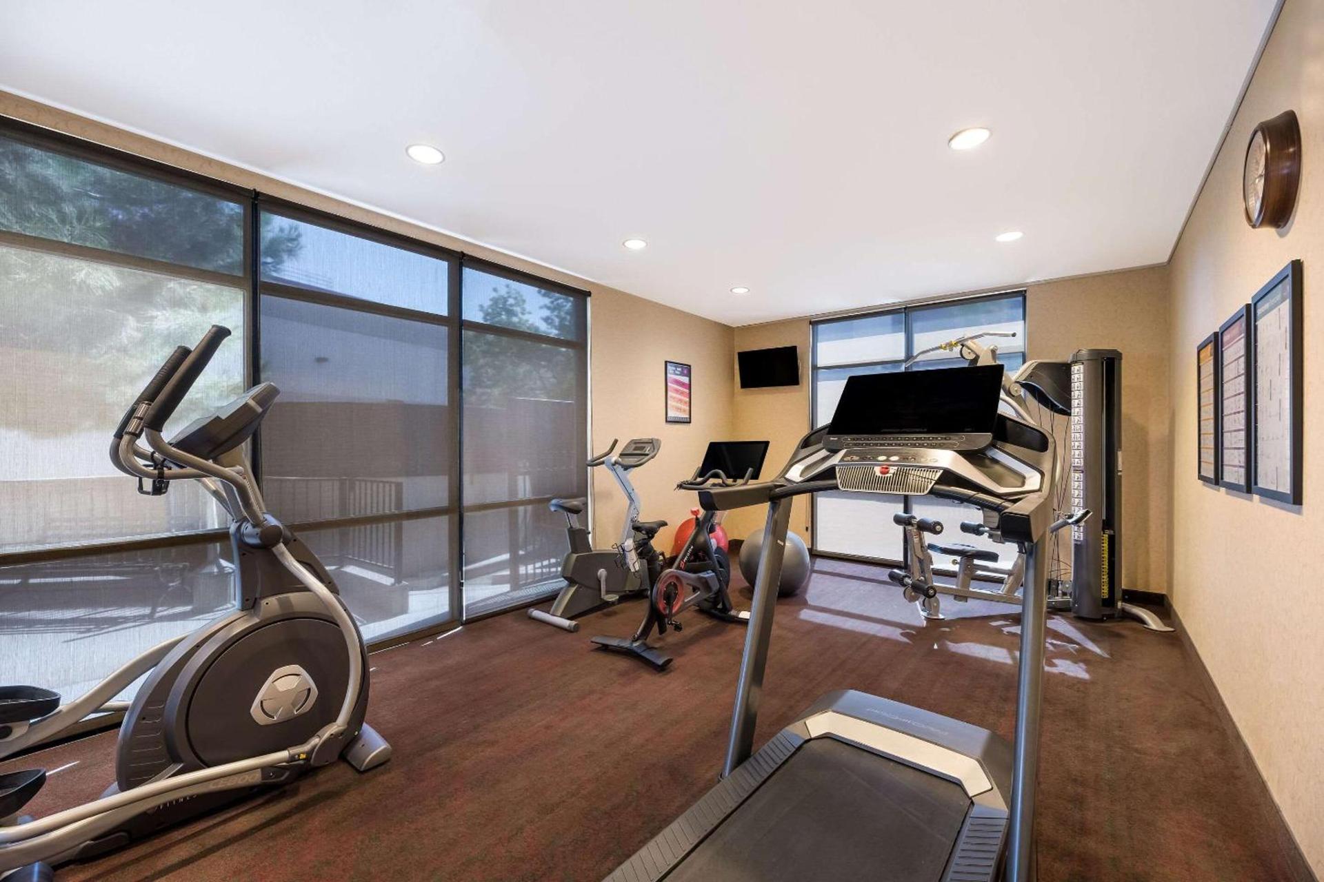 Comfort Inn & Suites Las Vegas - Nellis photo 30