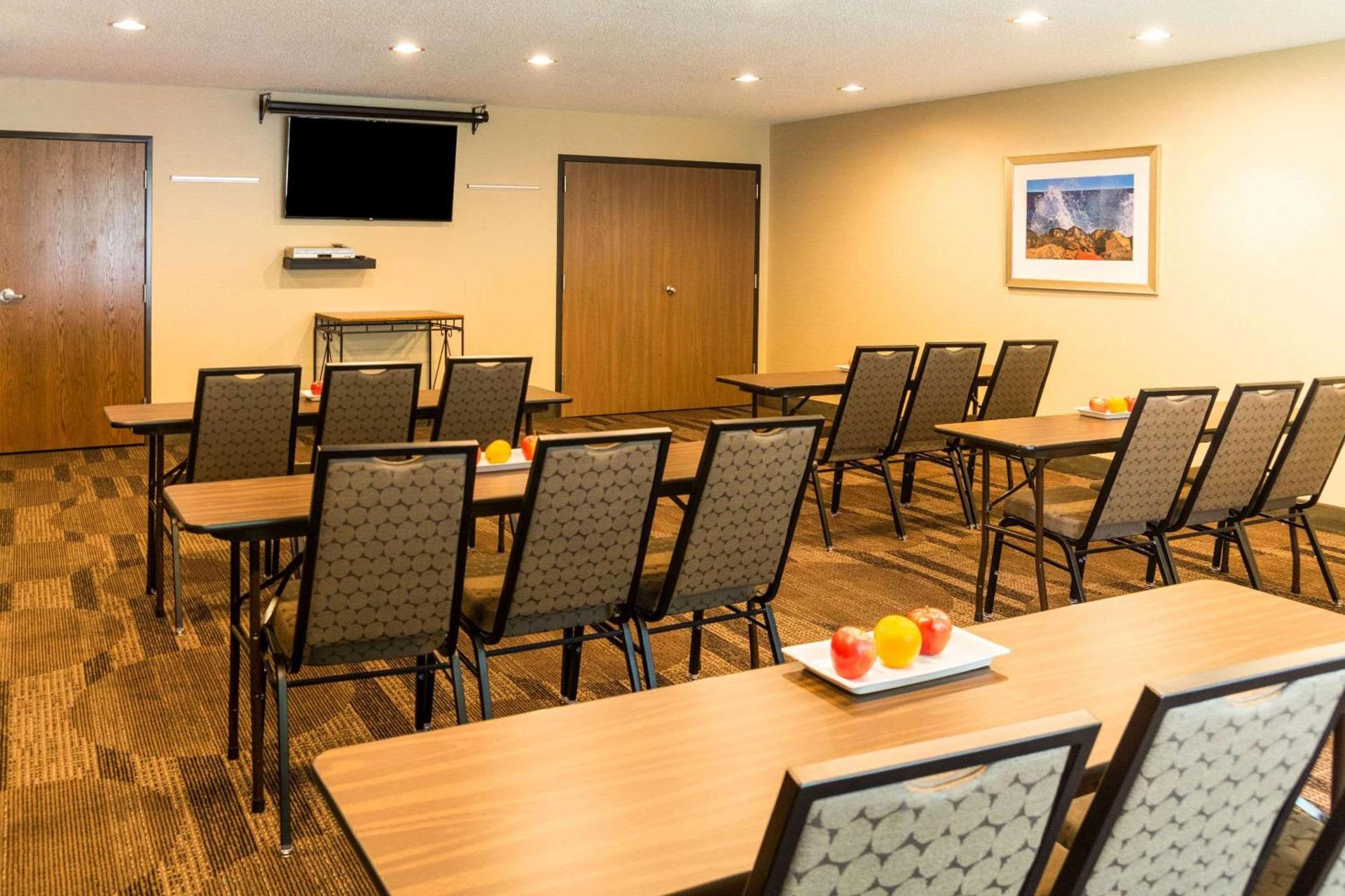 Comfort Inn Duluth West photo 37