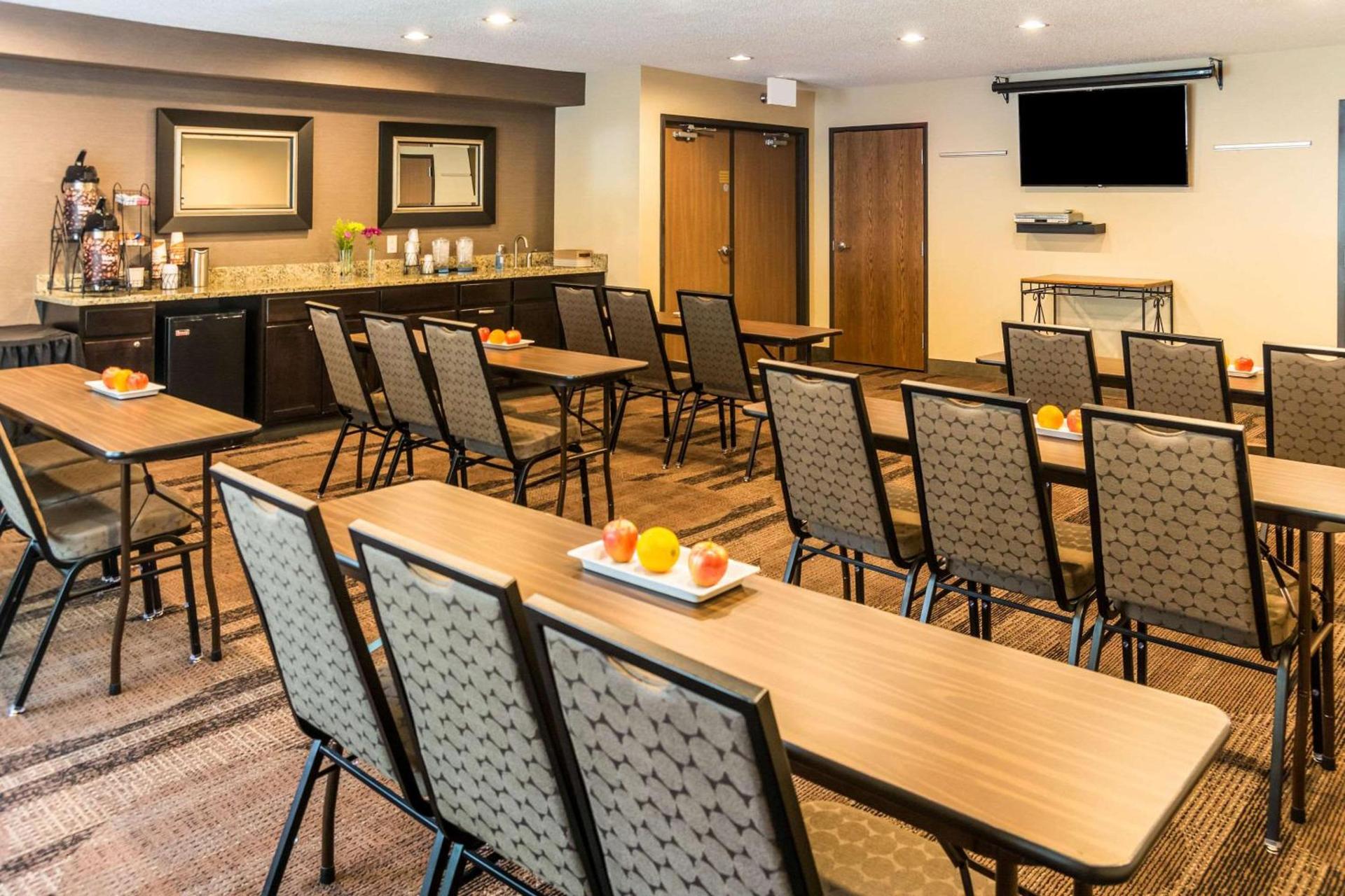 Comfort Inn Duluth West photo 38