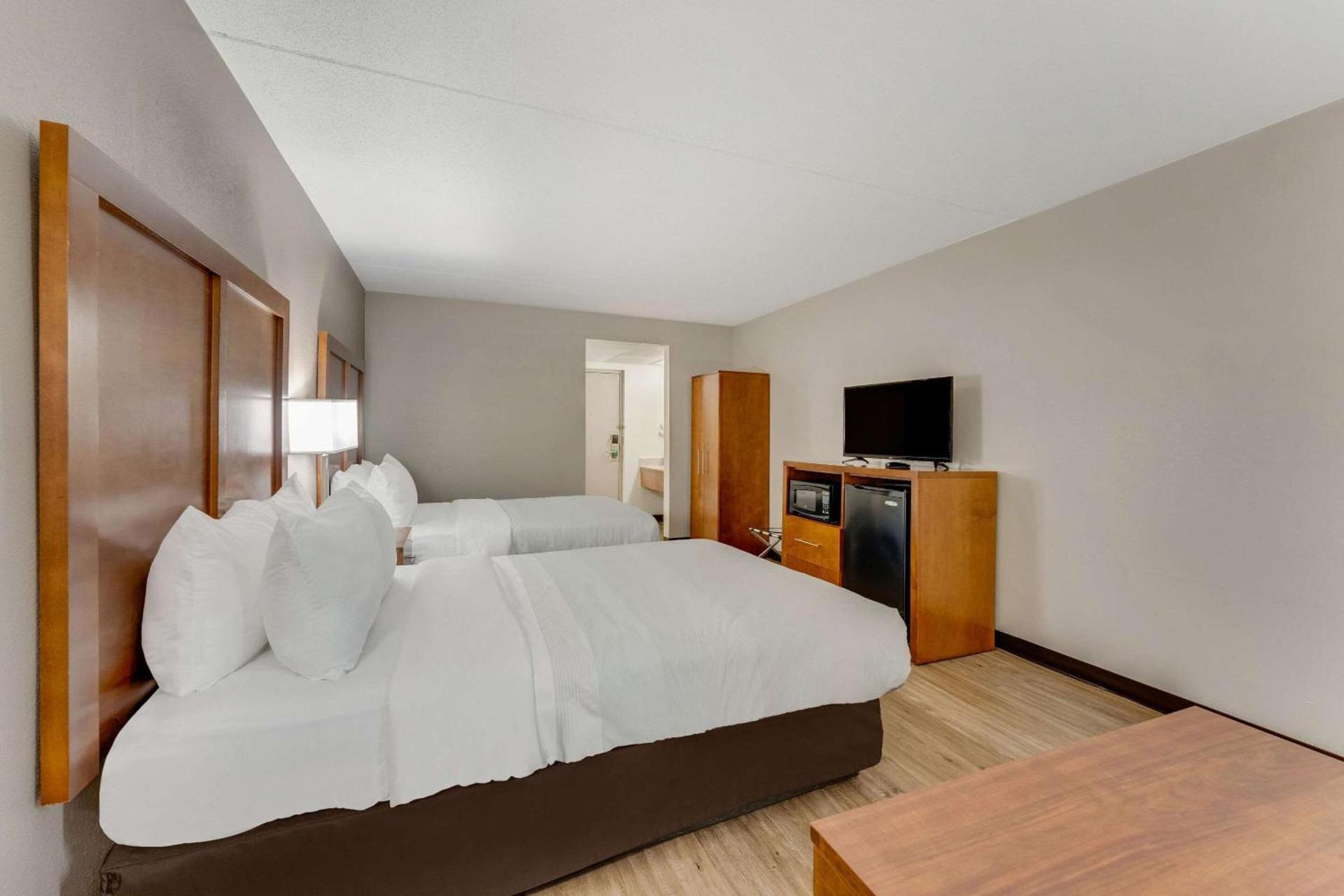 Quality Inn Easton photo 14