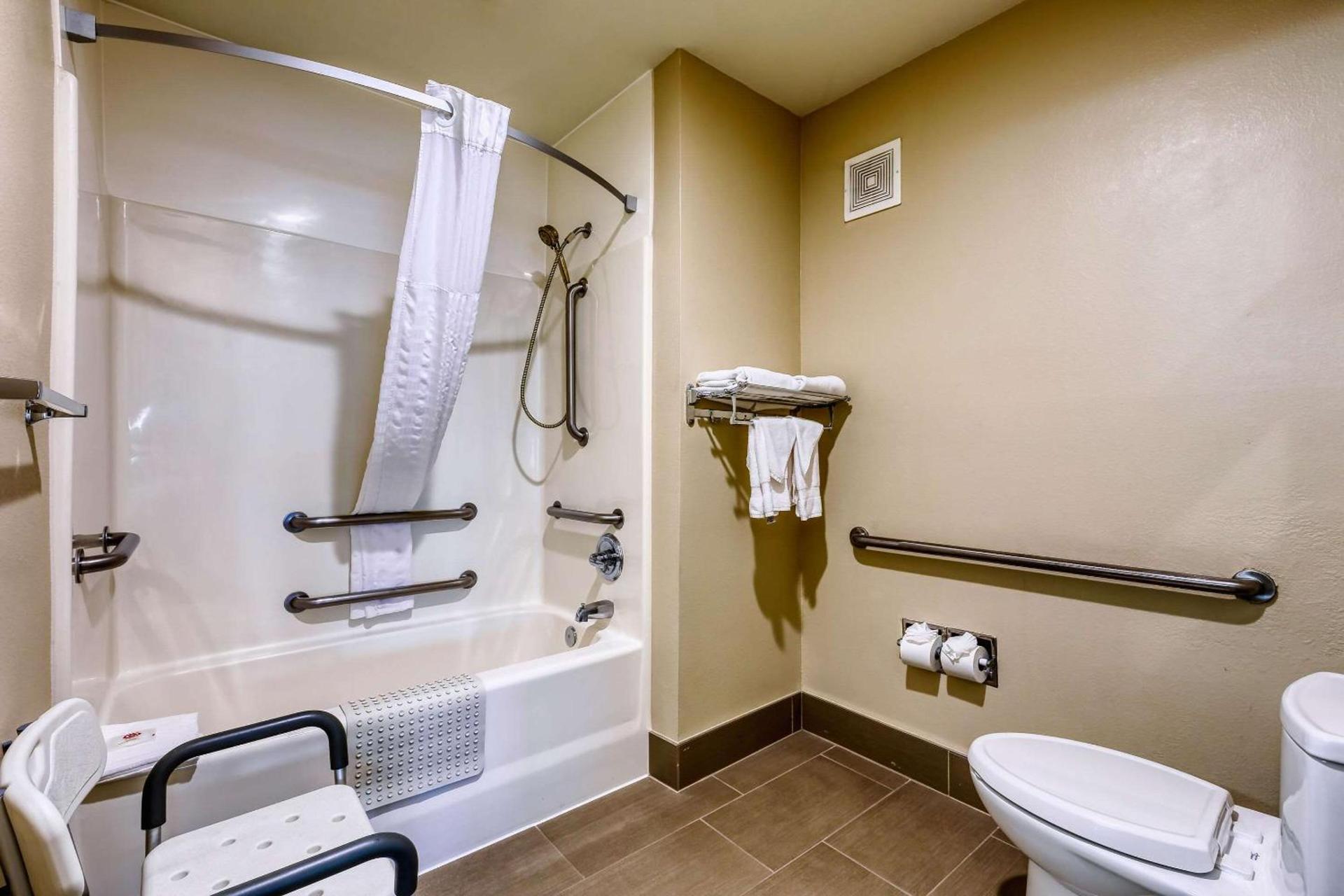 Comfort Inn & Suites Shepherdsville - Louisville South photo 23