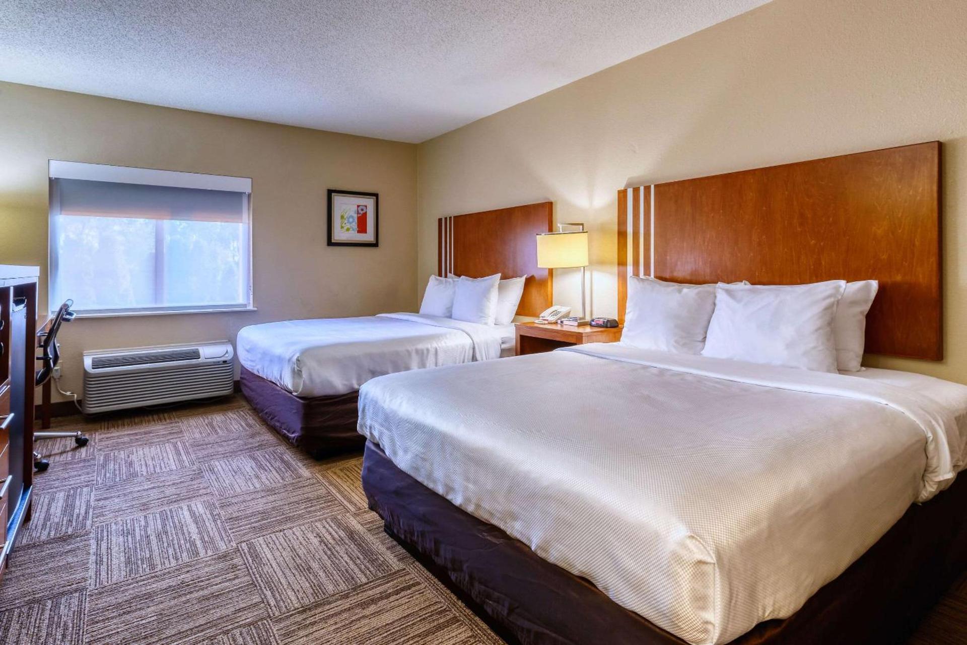 Comfort Inn & Suites Shepherdsville - Louisville South photo 42