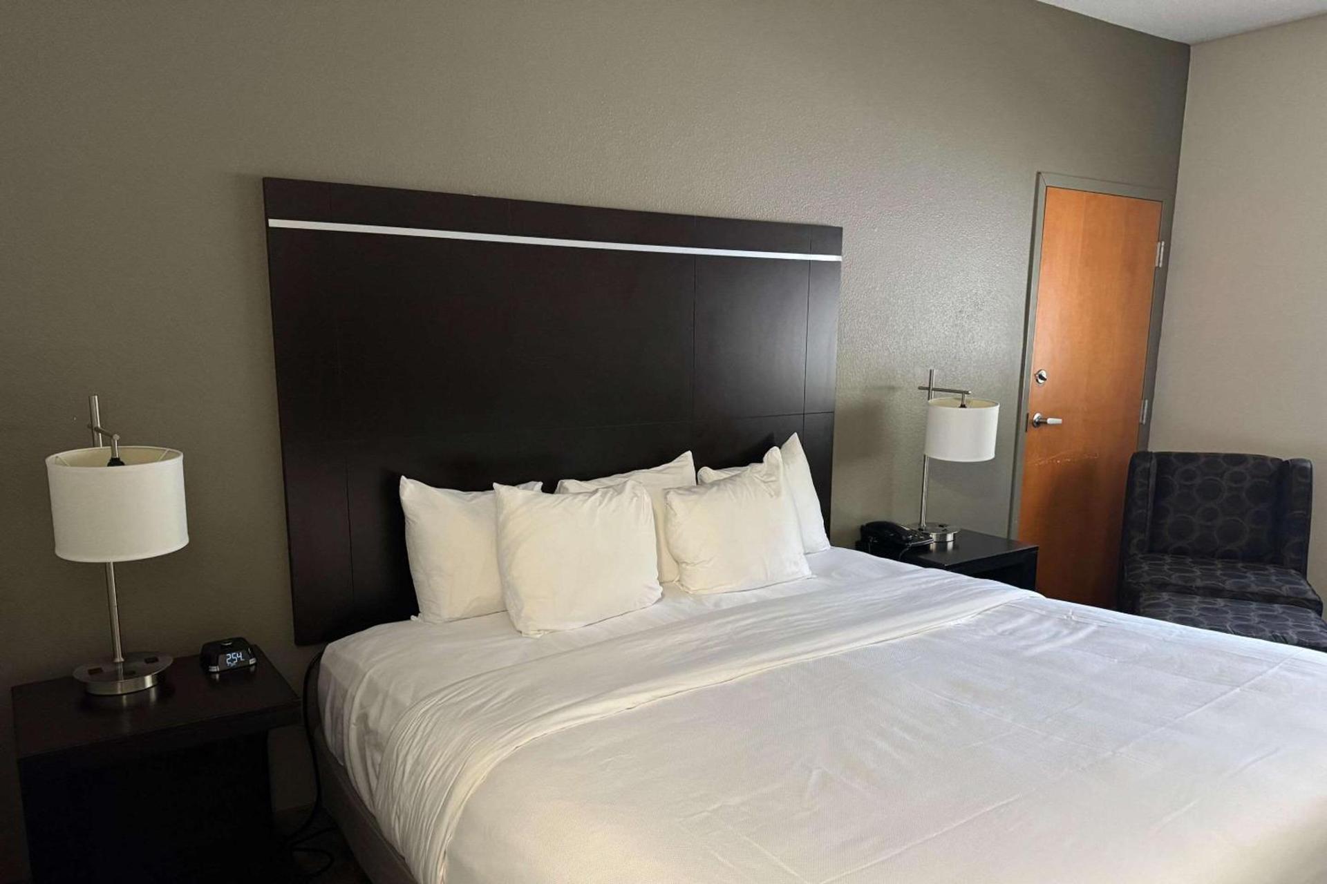 Comfort Inn Huntington near University area photo 2
