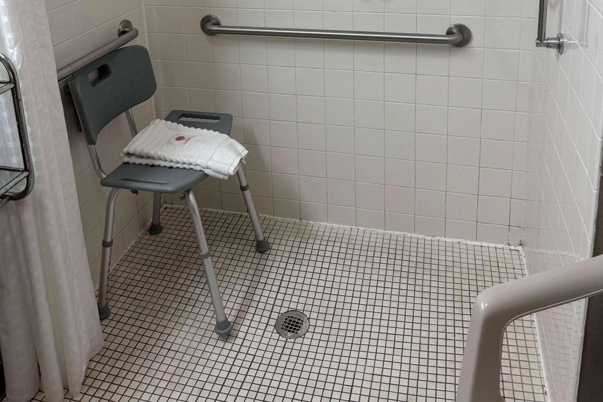 Comfort Inn Huntington near University area photo 5