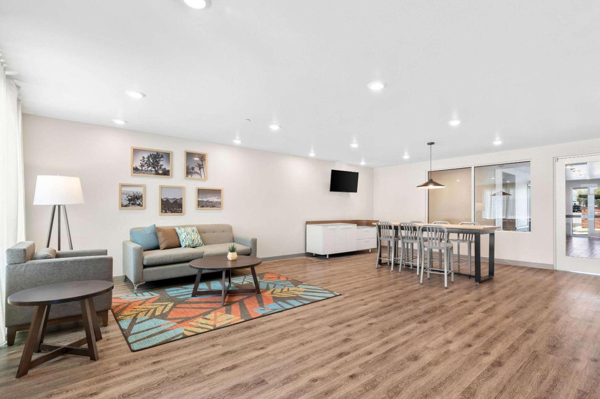 WoodSpring Suites Indio - Coachella Valley photo 4