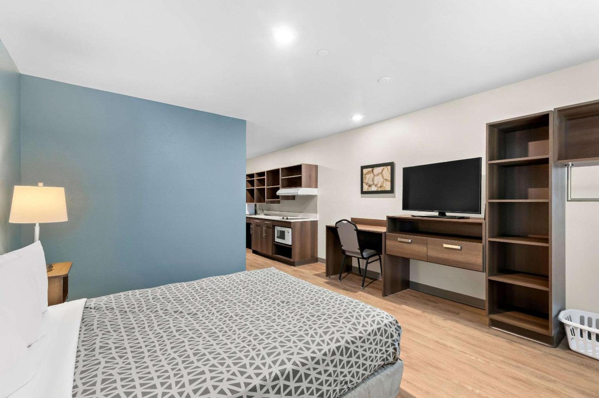WoodSpring Suites Indio - Coachella Valley photo 8