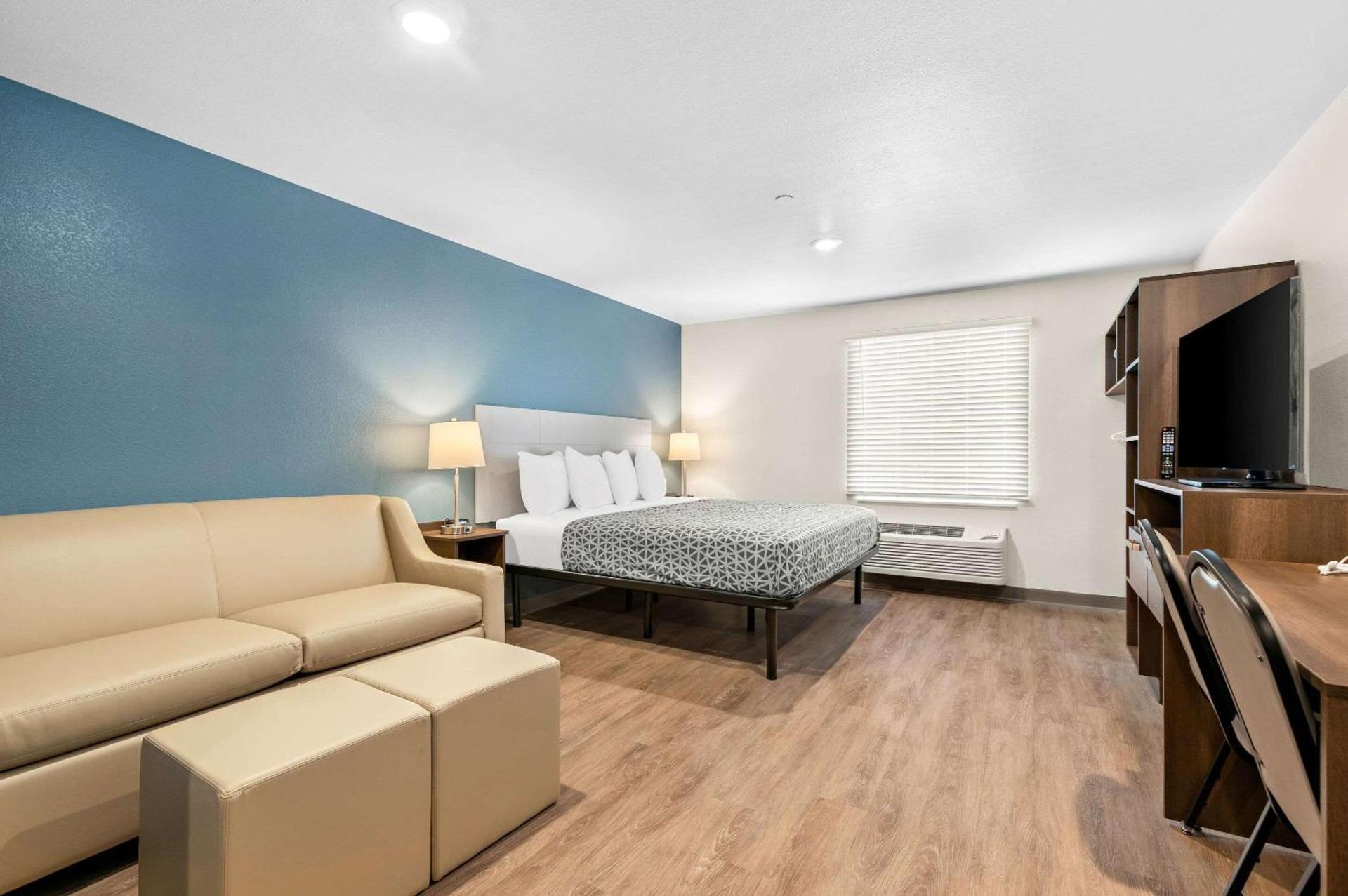 WoodSpring Suites Indio - Coachella Valley photo 13