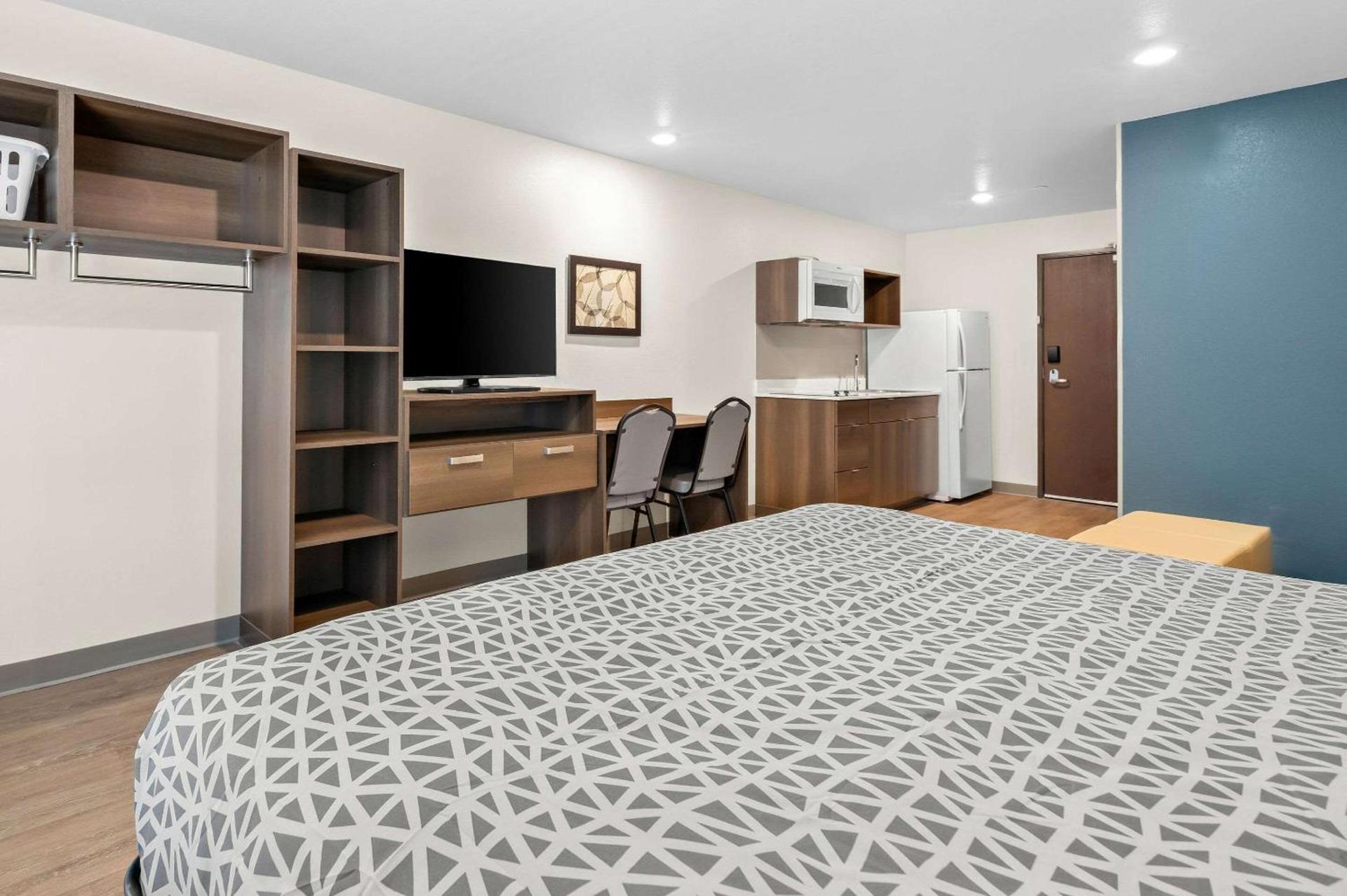 WoodSpring Suites Indio - Coachella Valley photo 15