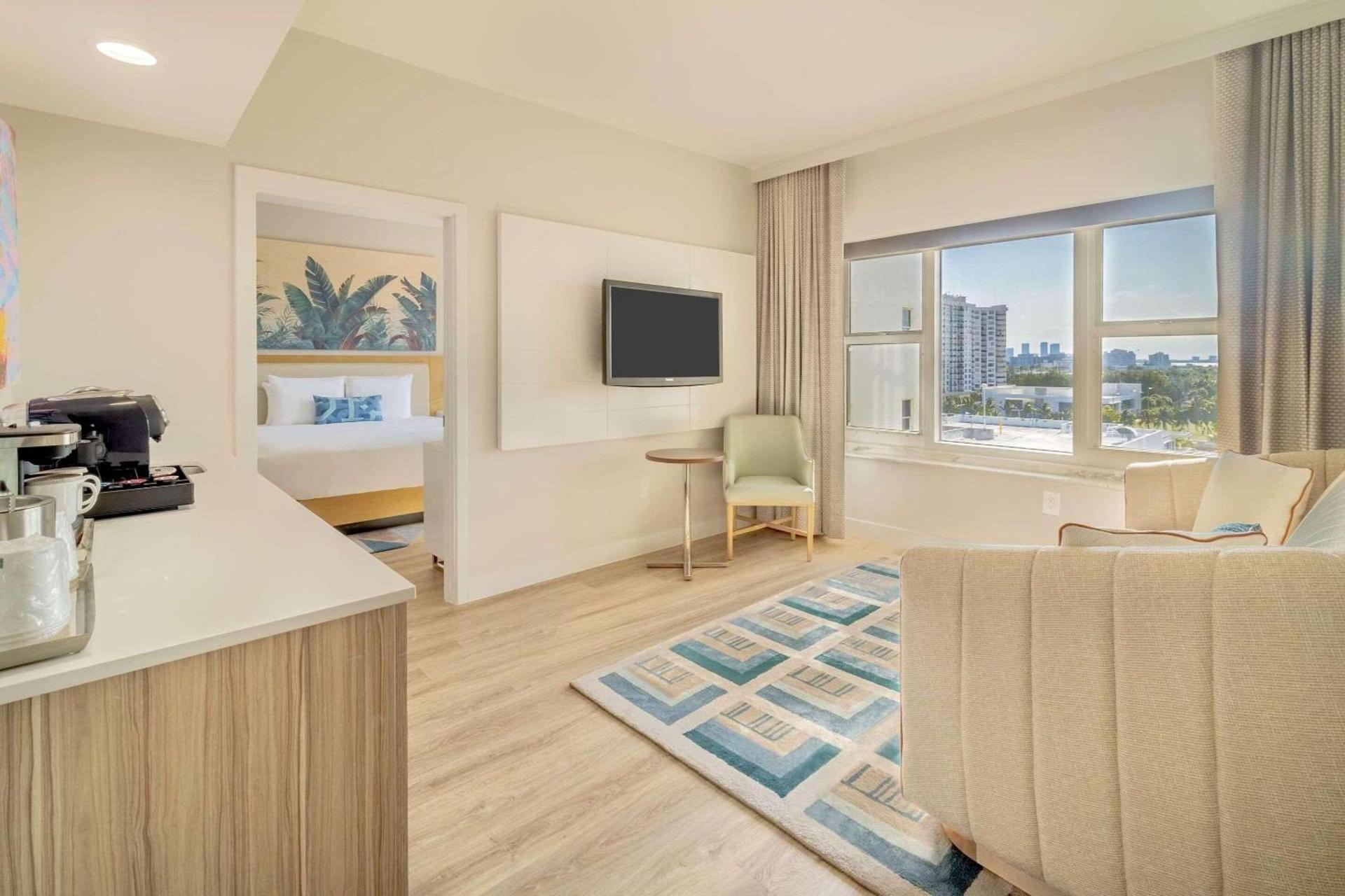 Radisson Resort Miami Beach photo 38