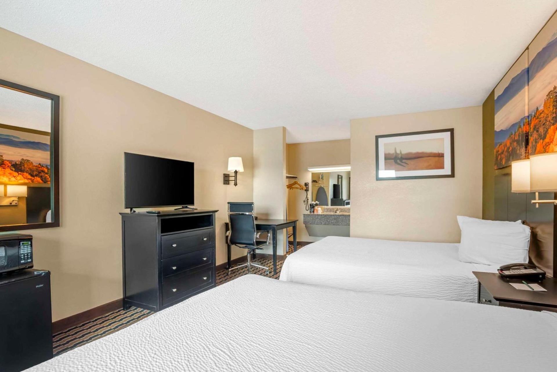 Quality Inn near Speedway photo 12
