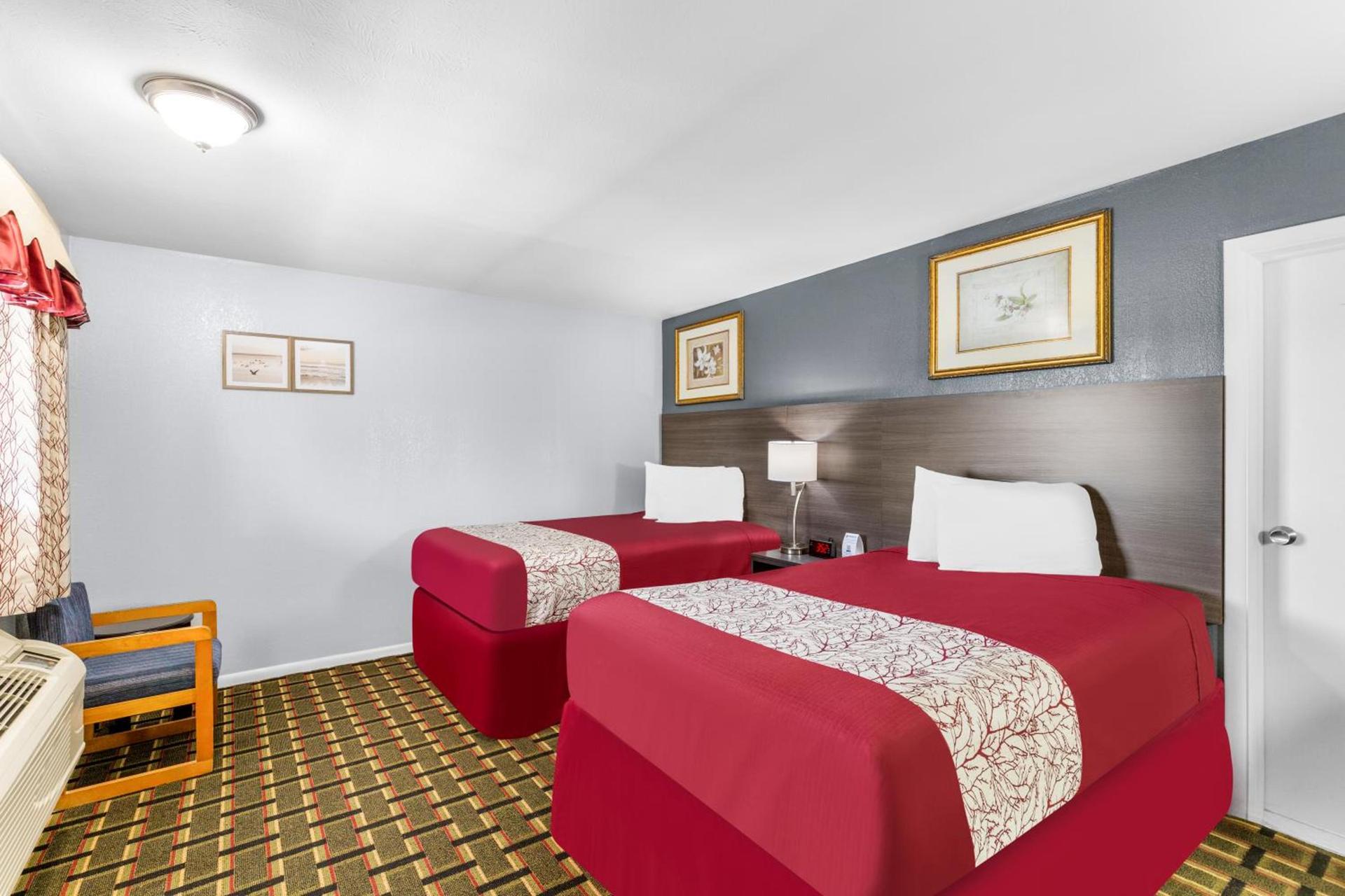 Americas Best Value Inn Belleville photo 3